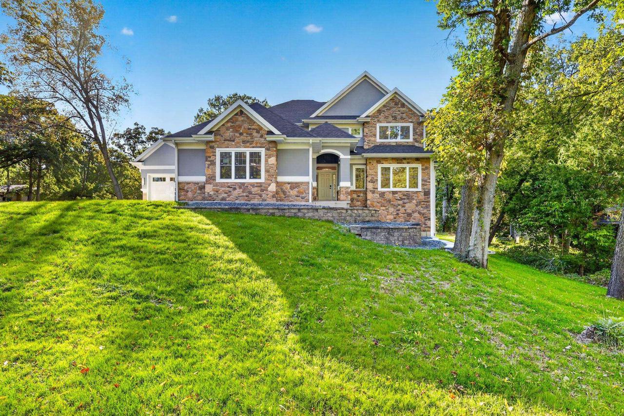 2652 Oak Crest Circle Sun Prairie Wisconsin United States, for Sale, residential, Todd Thiermann, Thiermann Realty Group LLC