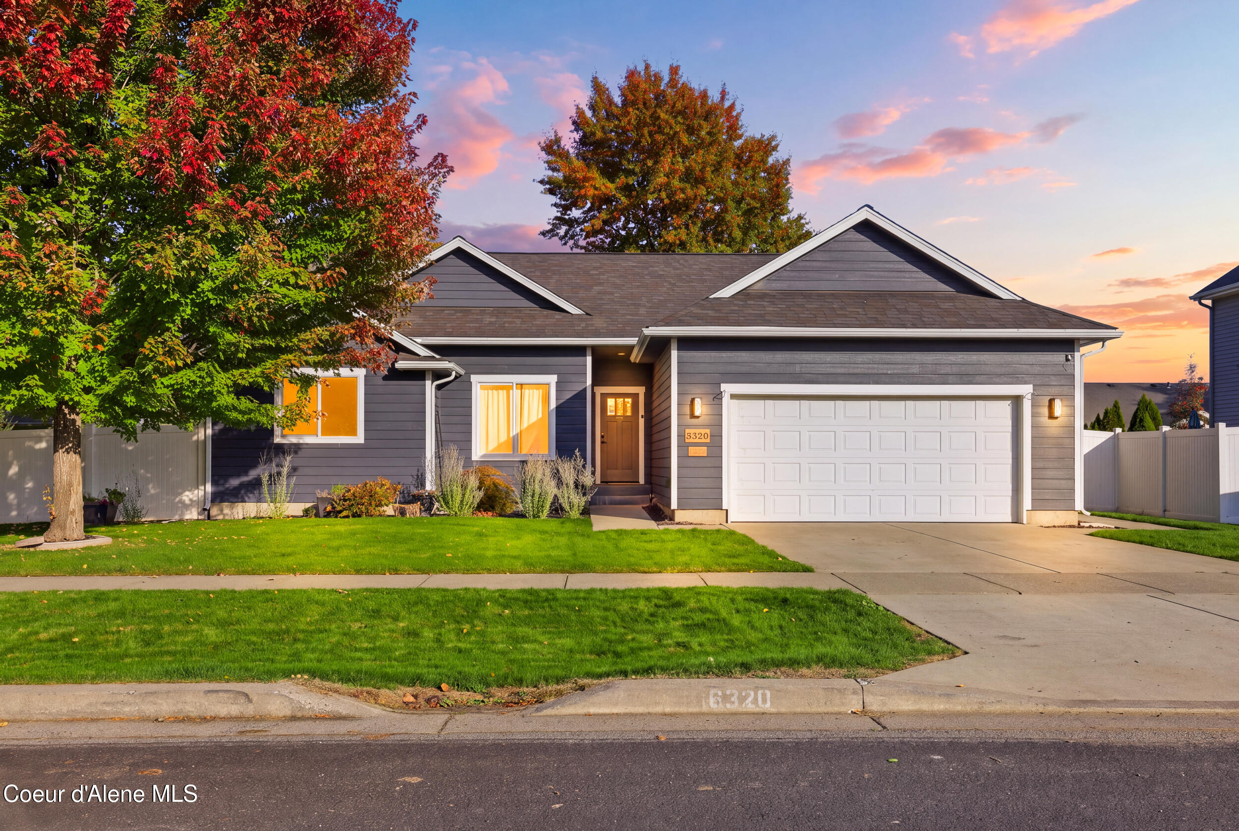 8320 N Ainsworth Dr Hayden Idaho United States, for Sale, residential, Jenna Wynand, Realty ONE Group Eclipse
