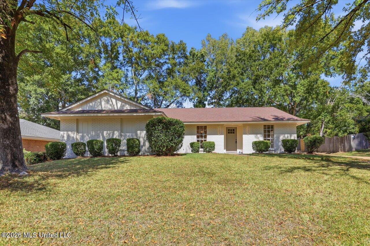 1226 Ferncrest Drive Jackson Mississippi United States, for Sale, residential, Jessica McLaurin, Rezults Realty, LLC
