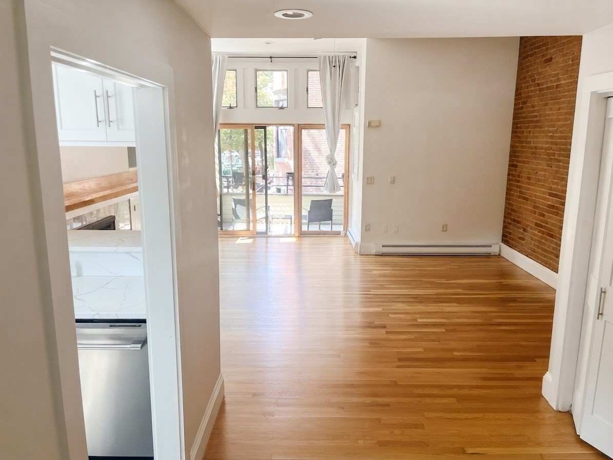 24 Dartmouth  UNIT 2 Boston Massachusetts United States, for Sale, residential, Darcy Bento, South Boston  Realtor Bento Real Estate Group, Bento Real Estate Group, Inc.