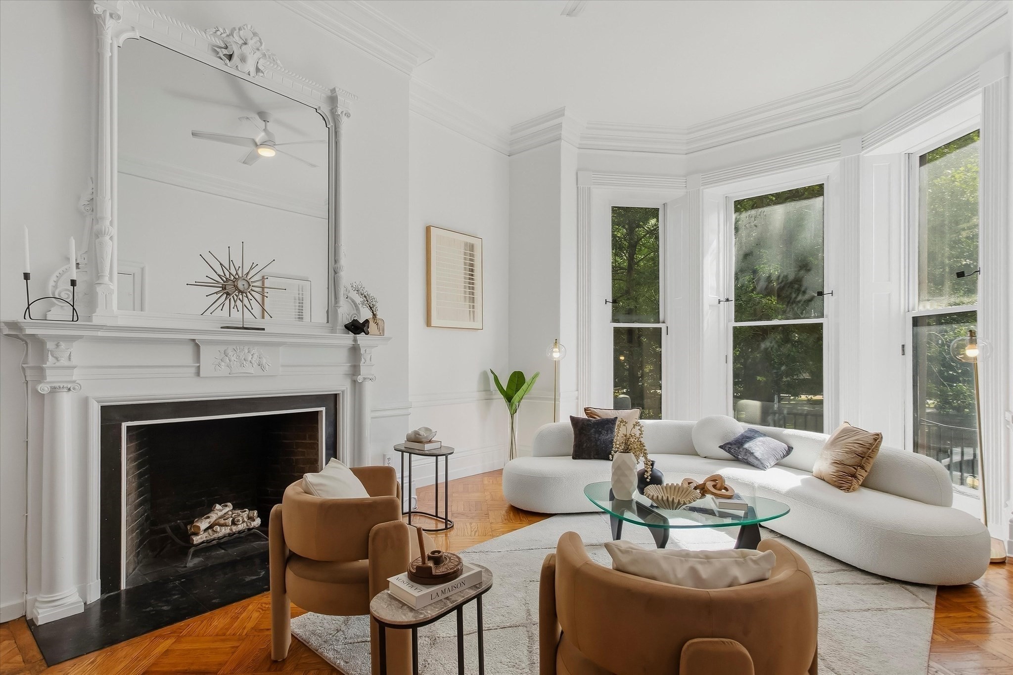 41 Commonwealth Ave  UNIT 3 Boston Massachusetts United States, for Sale, residential, Darcy Bento, South Boston  Realtor Bento Real Estate Group, Bento Real Estate Group, Inc.