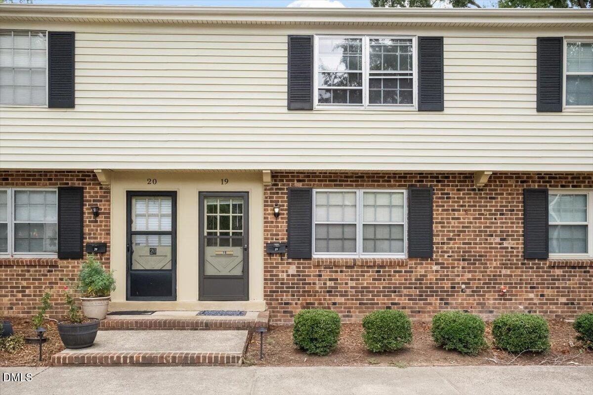 1002 Willow Drive APT 19 Chapel Hill North Carolina United States, for Sale, residential,  , Realty World - Carolina Properties