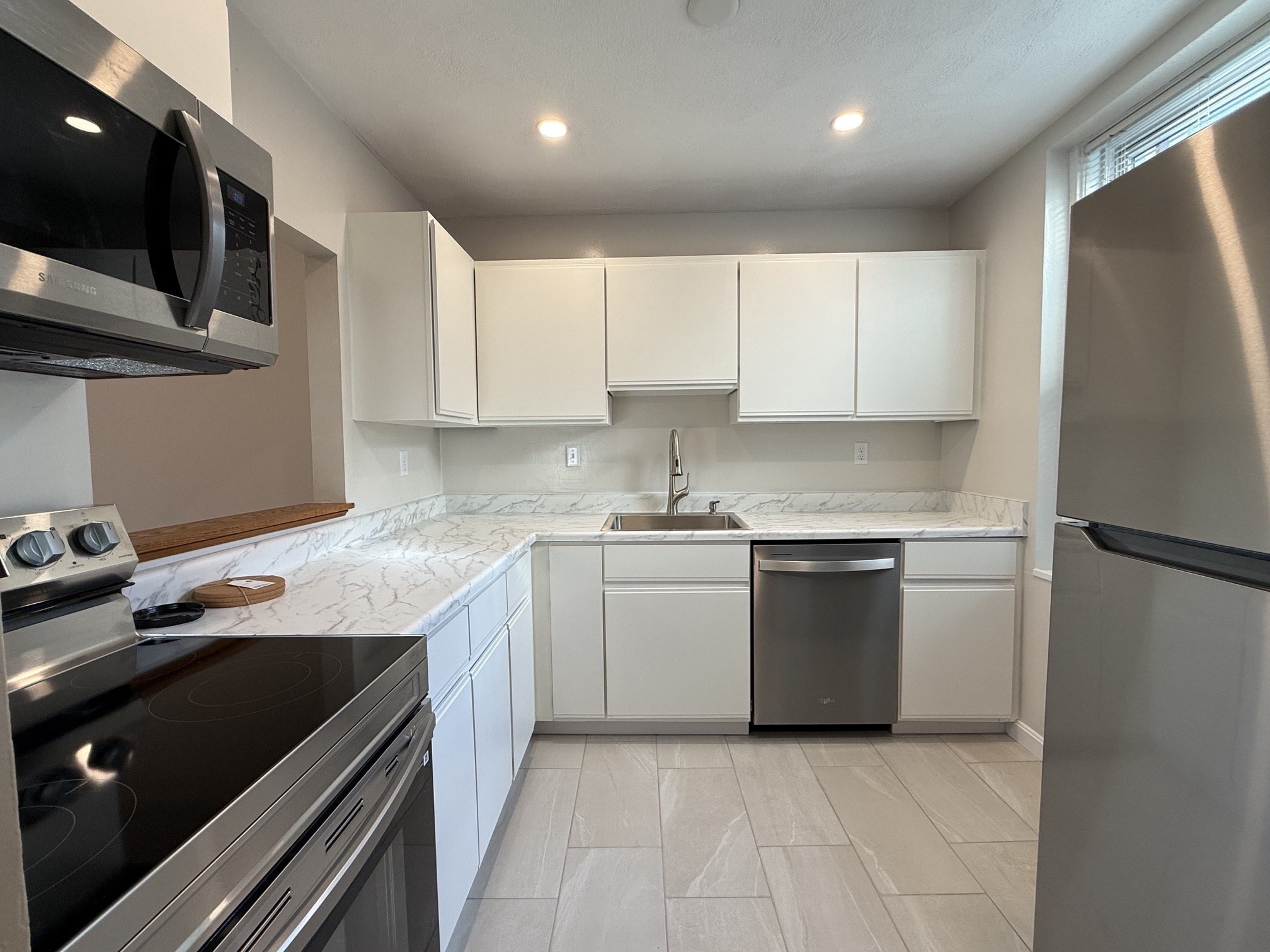 88 Gordon Street  UNIT 304 Boston Massachusetts United States, for Rent, residential,  , The Edwards Realty Team - Barrett Sotheby's International Realty