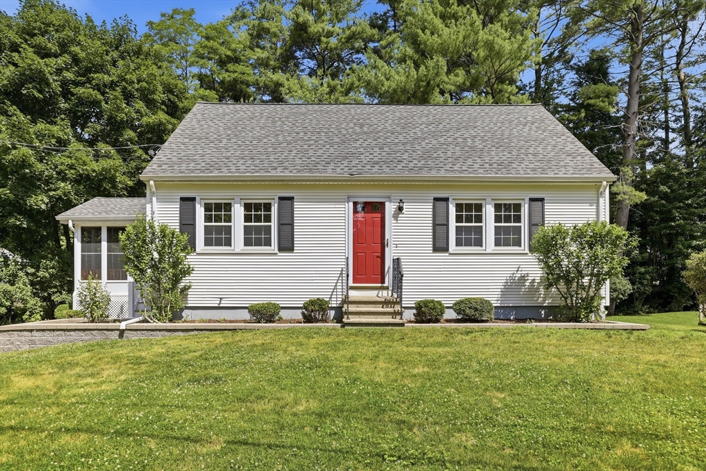 12 Hemlock Road Westford Massachusetts United States, Sold, residential, , The Edwards Realty Team - Barrett Sotheby's International Realty