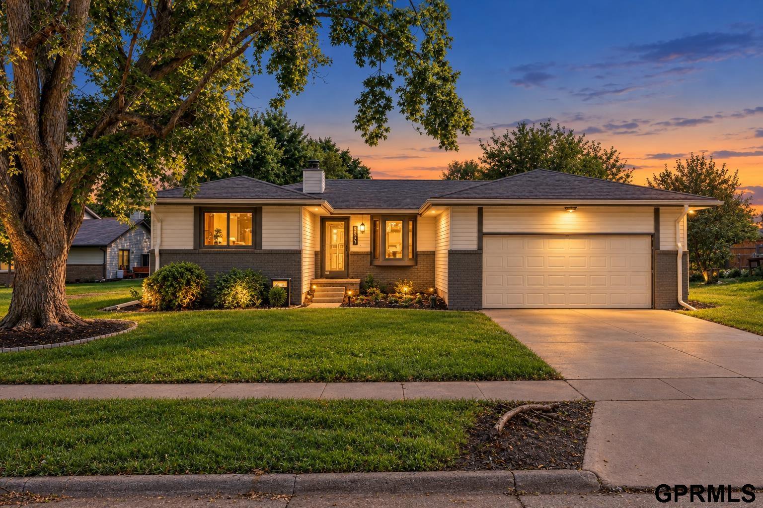 2827 Jane Lane Lincoln Nebraska United States, for Sale, residential,  , Wolf Professional Realty PC