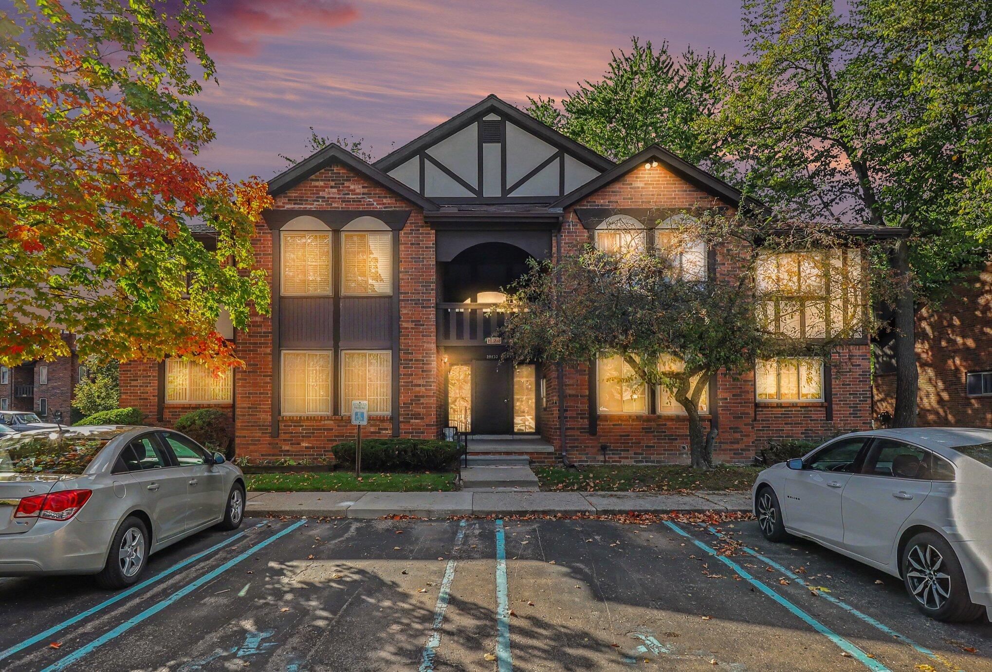 29233 Wellington Court APT 61 Southfield Michigan United States, for Sale, residential,  , New Way Realty Partners