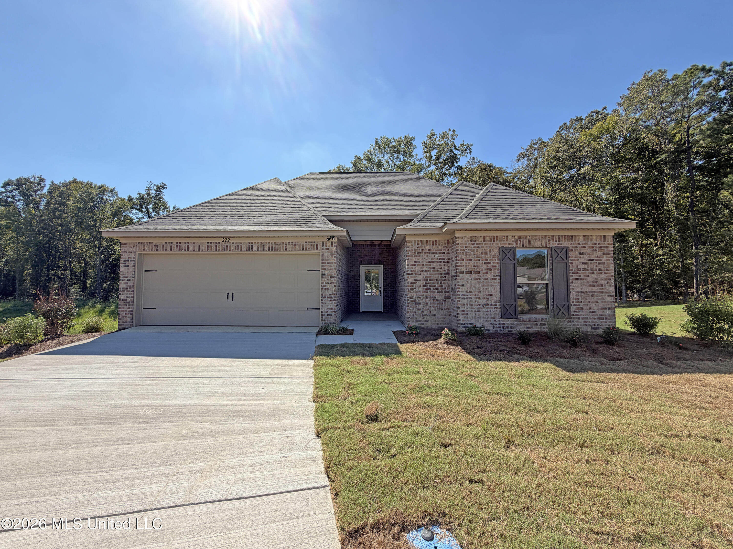 222 Anderson Oaks Drive Pearl Mississippi United States, for Sale, residential, Jessica McLaurin, Rezults Realty, LLC