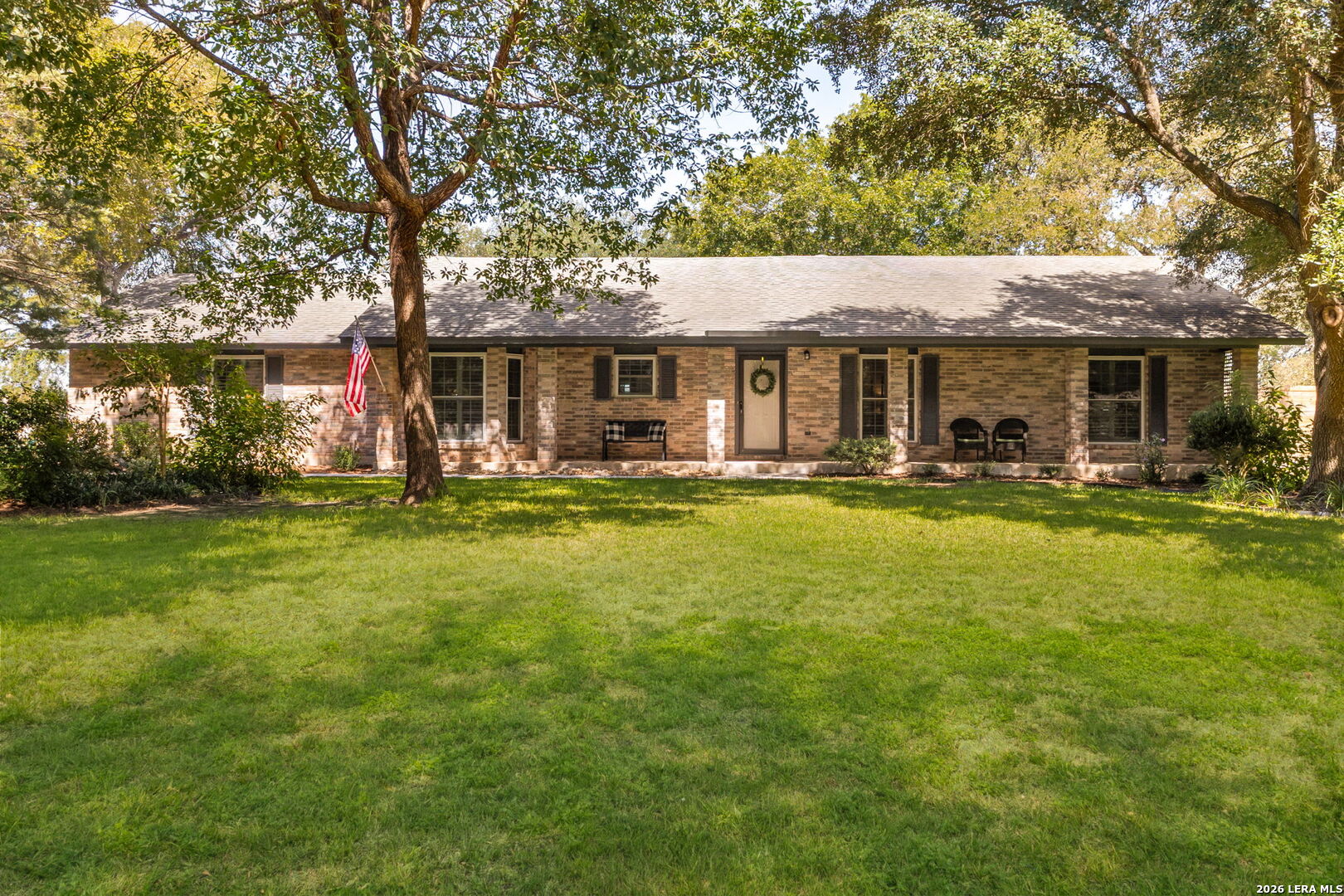 228 LONE OAK ST Seguin Texas United States, for Sale, residential, Demo Agent, InCom Real Estate - New Demo Office