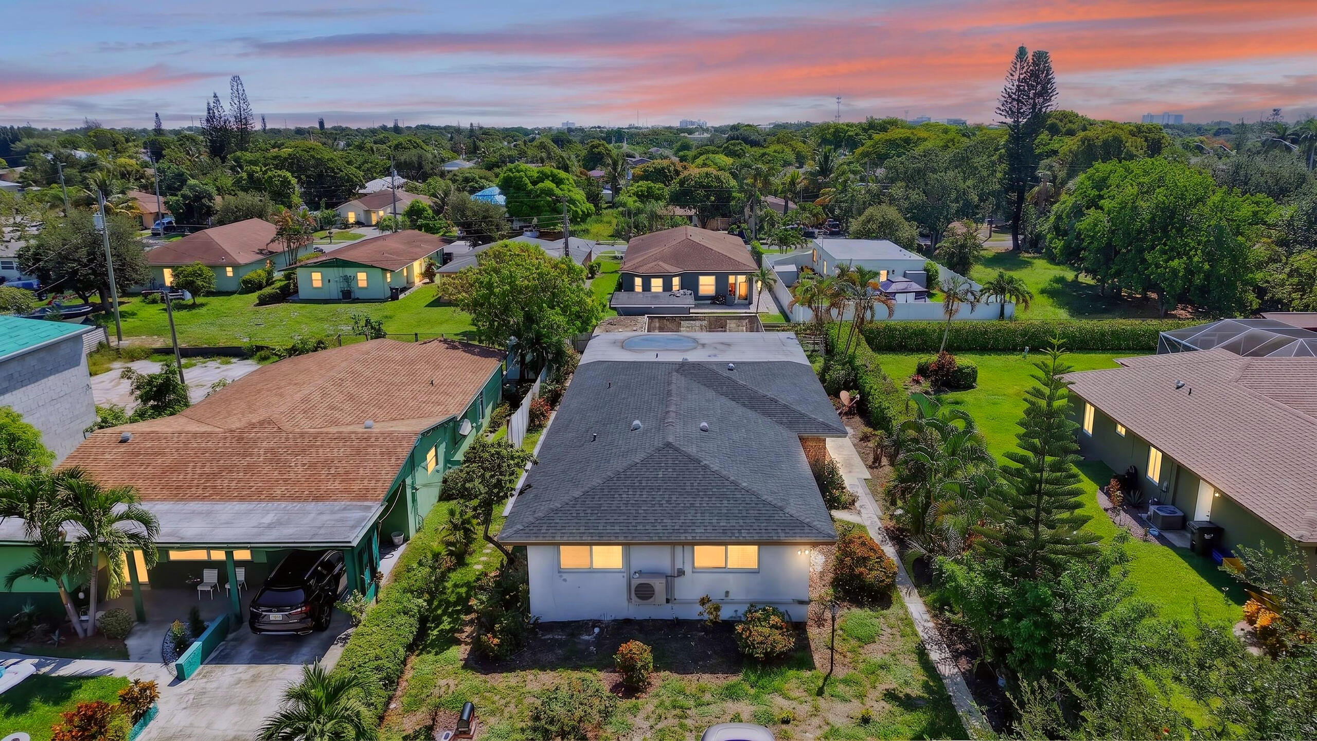 27 NW 14TH Avenue Delray Beach Florida United States, for Sale, commercial, Arlene   Toolsie  , Re/Max Direct