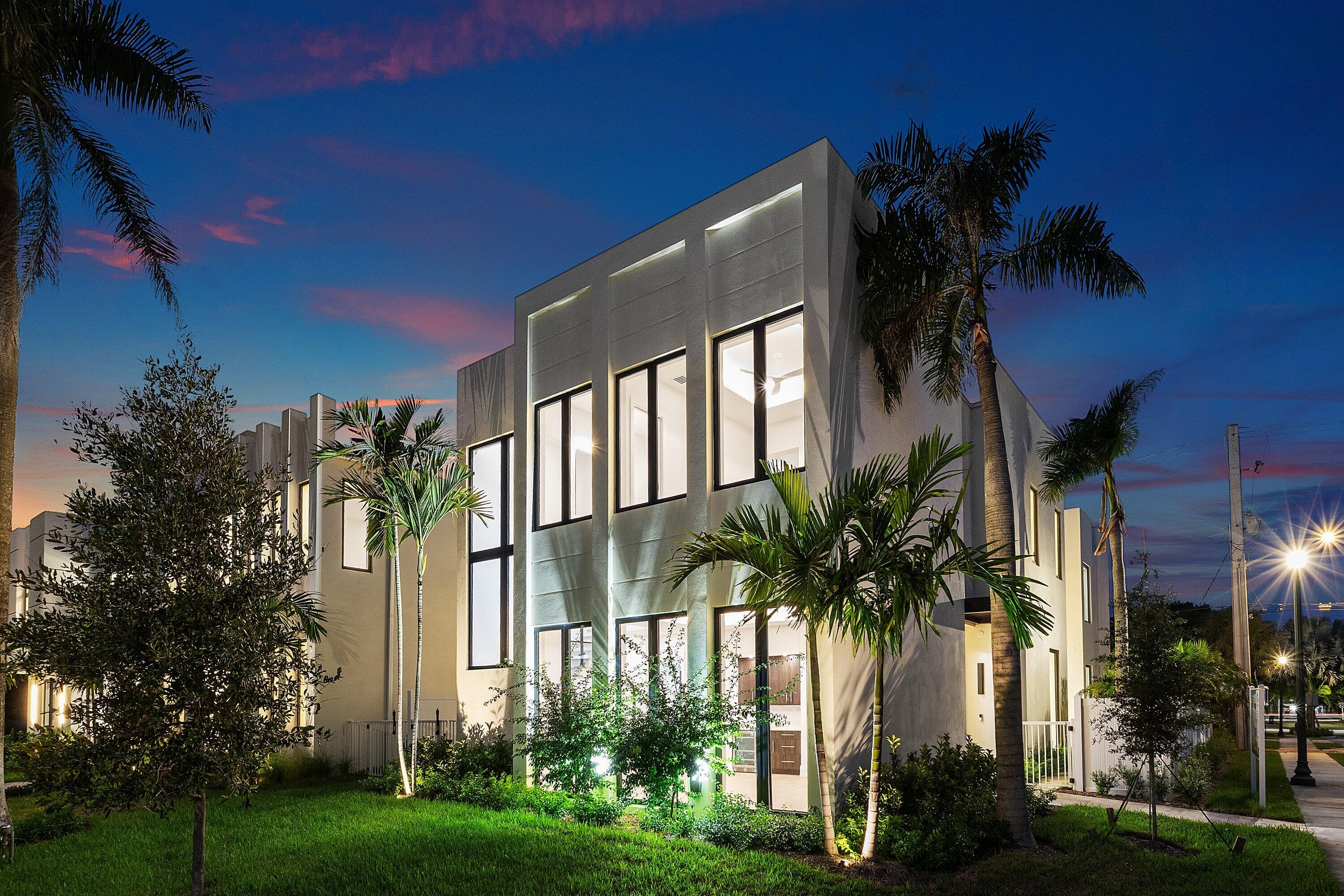 735 SE 4th Avenue Delray Beach Florida United States, for Sale, residential, Arlene   Toolsie  , Re/Max Direct