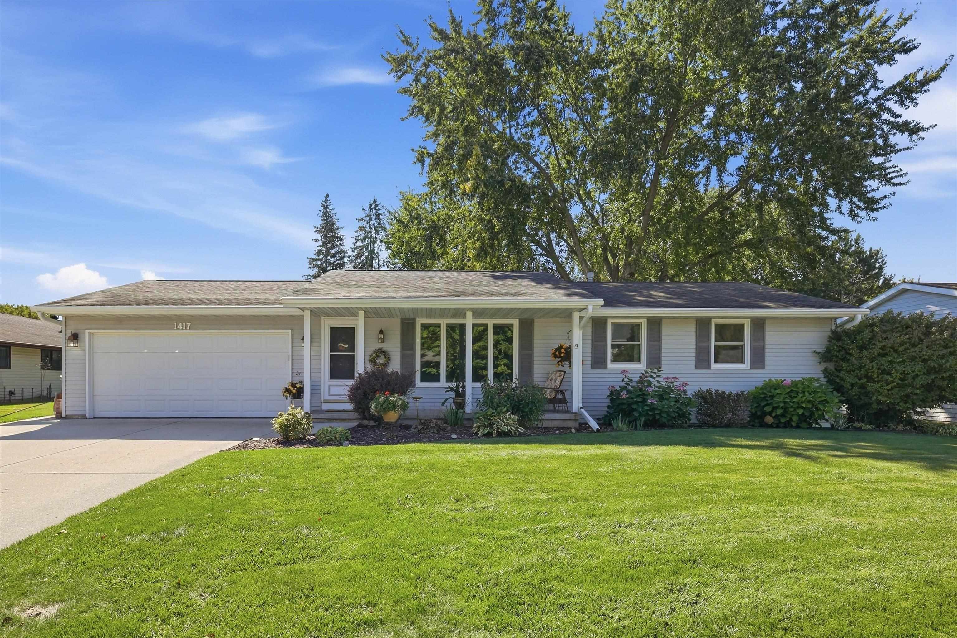 1417 LINDALE Lane Green Bay Wisconsin United States, for Sale, residential,  , Fireside Realty LLC