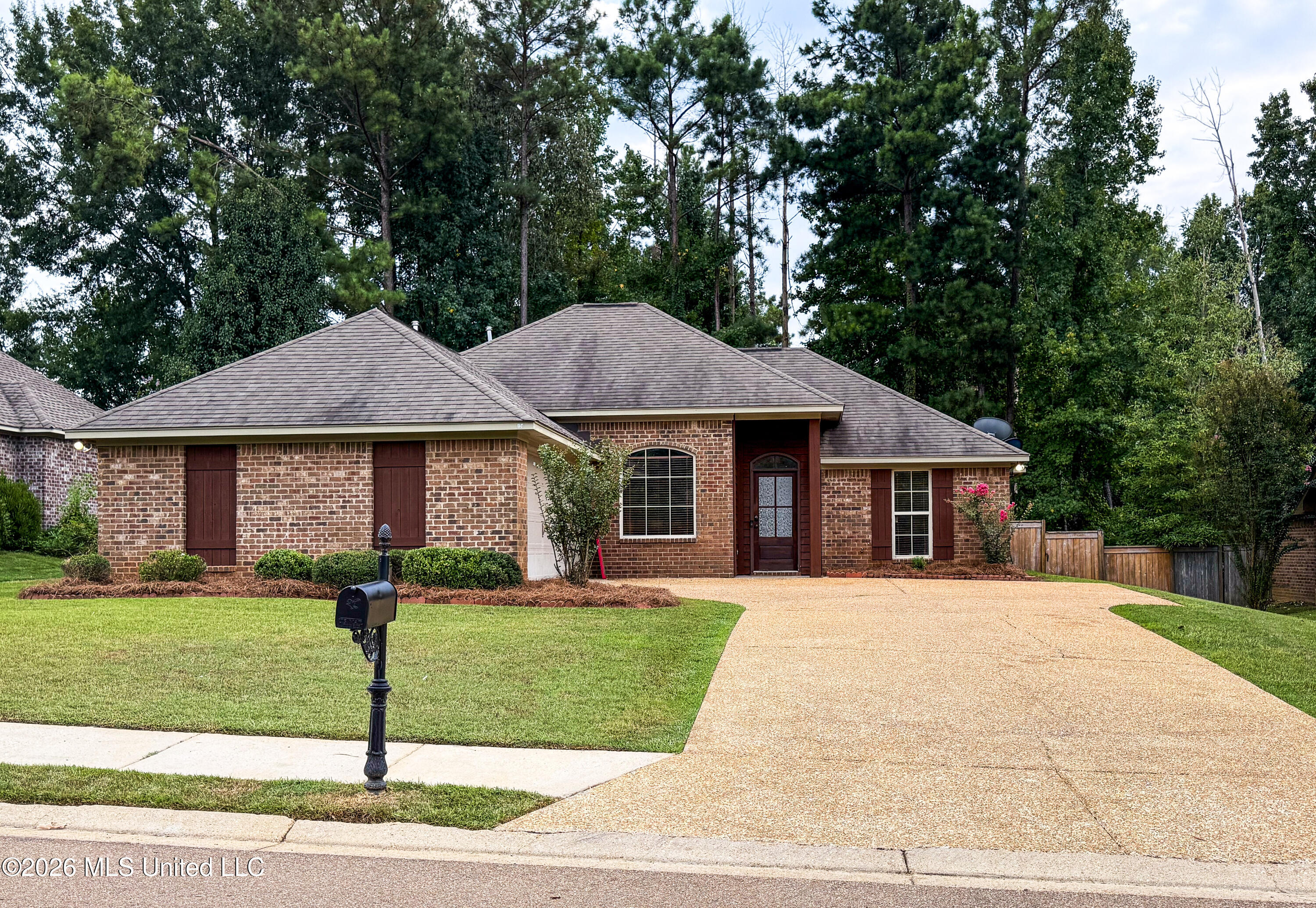 154 Notting Hill Place Canton Mississippi United States, for Sale, residential, Jessica McLaurin, Rezults Realty, LLC