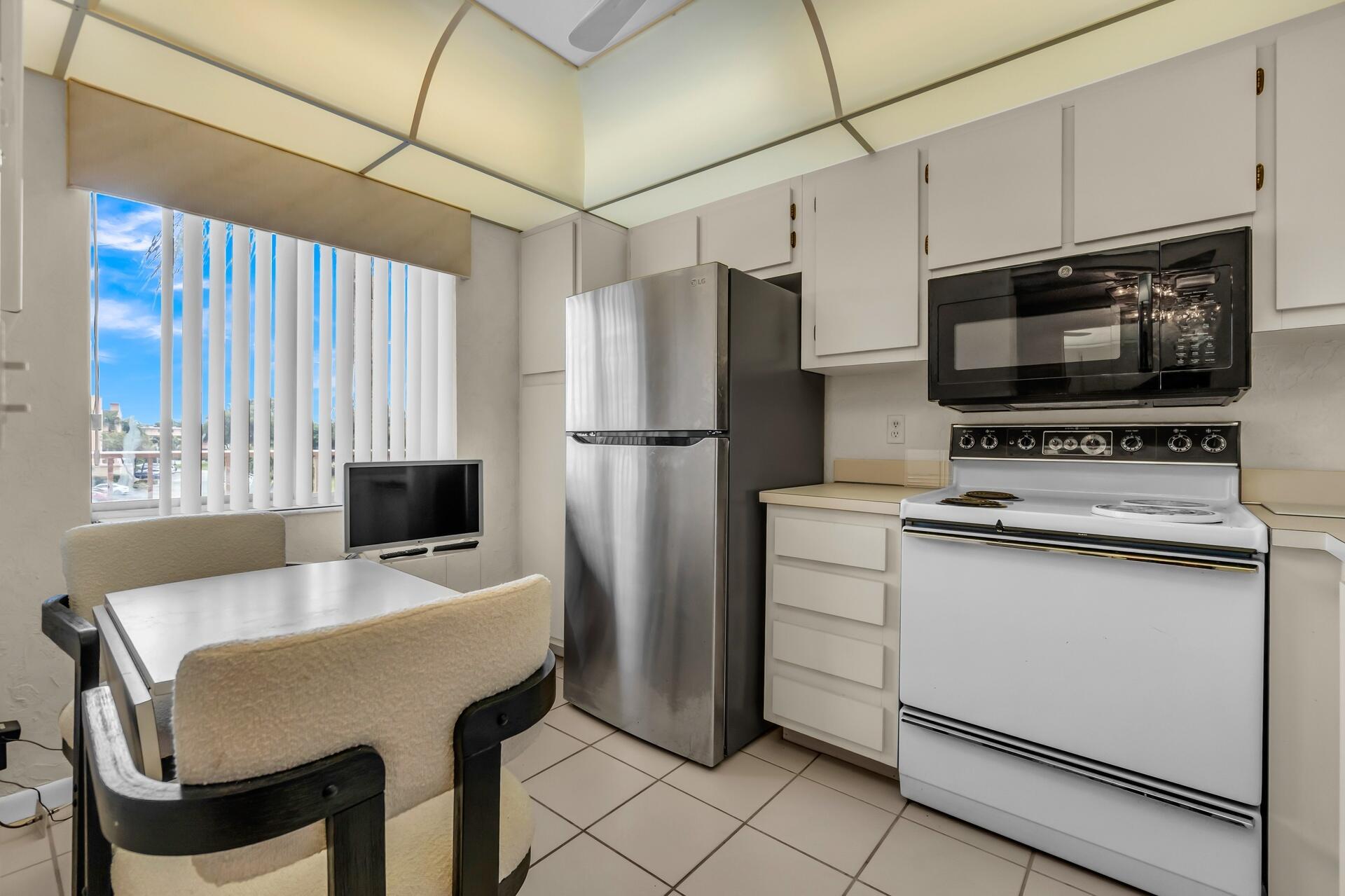 14307 BEDFORD Drive APT 306 Delray Beach Florida United States, for Sale, residential, Arlene   Toolsie  , Re/Max Direct