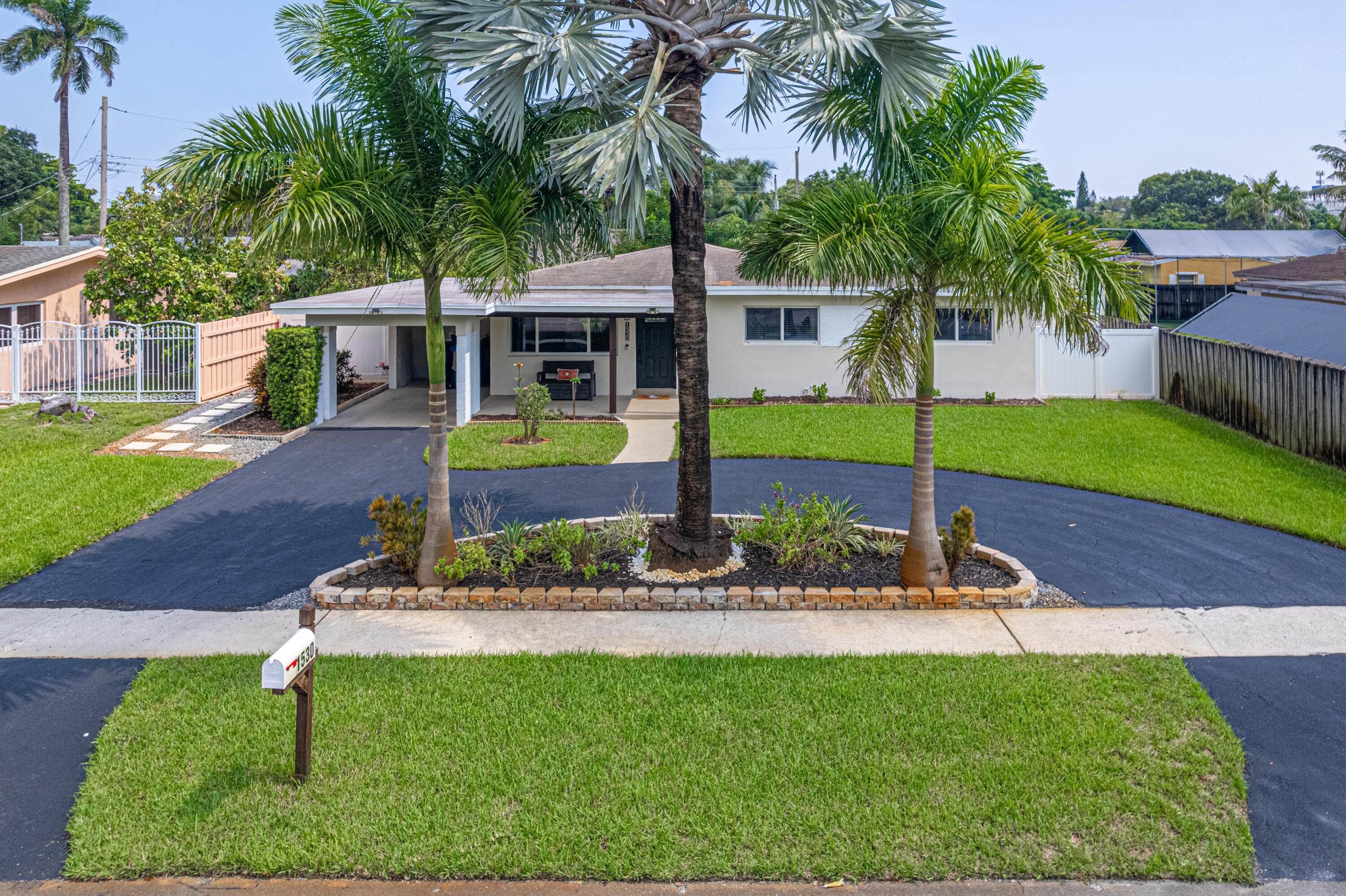 1530 SW 25TH Avenue Fort Lauderdale Florida United States, for Sale, residential, Lou Blum, Grandiose Real Estate