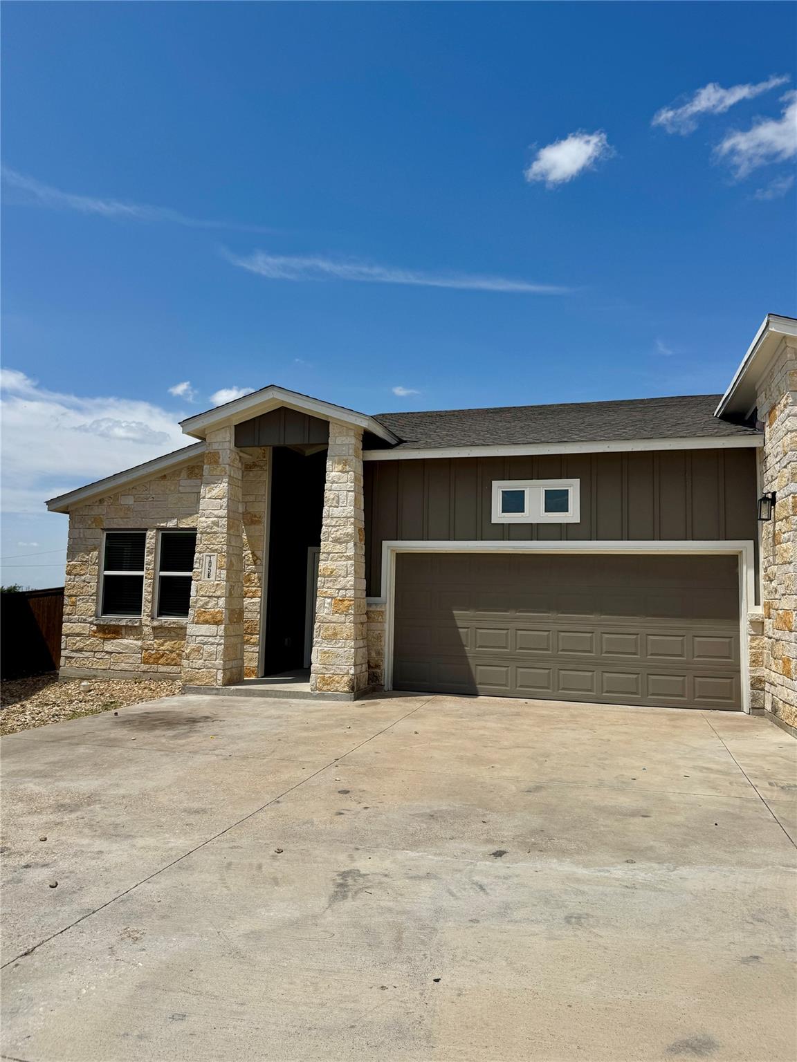 105 Bailey Kay CT Jarrell Texas United States, for Rent, residential, Rita Vera, Central Metro Realty LLC