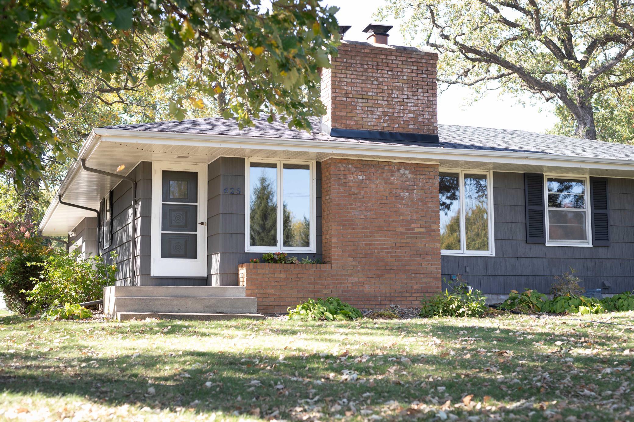 625 Rosswood Lane Wayzata Minnesota United States, for Sale, residential, Kathy Sawicki, Coldwell Banker Realty