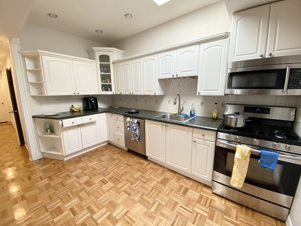 108 Buttonwood  UNIT 3 Boston Massachusetts United States, for Rent, residential,  , The Edwards Realty Team - Barrett Sotheby's International Realty