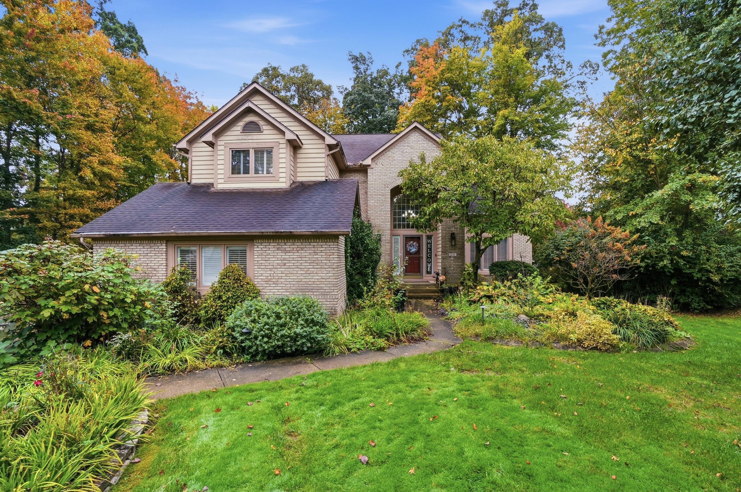 1237 Whispering Meadow Court New Albany Ohio United States, for Sale, residential,  , The Hessenauer Corporation