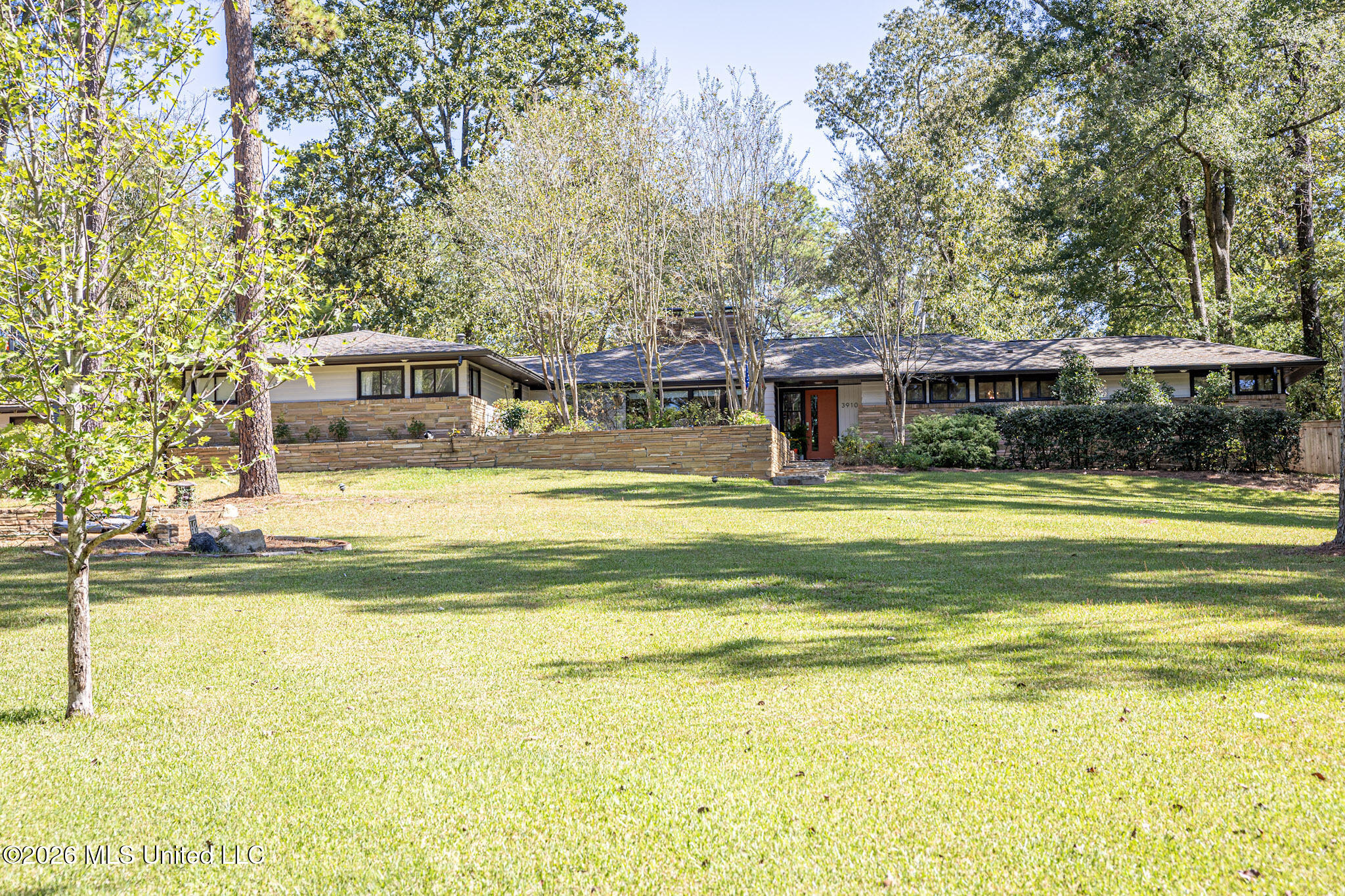 3910 Pinewood Drive Jackson Mississippi United States, for Sale, residential, Jessica McLaurin, Rezults Realty, LLC