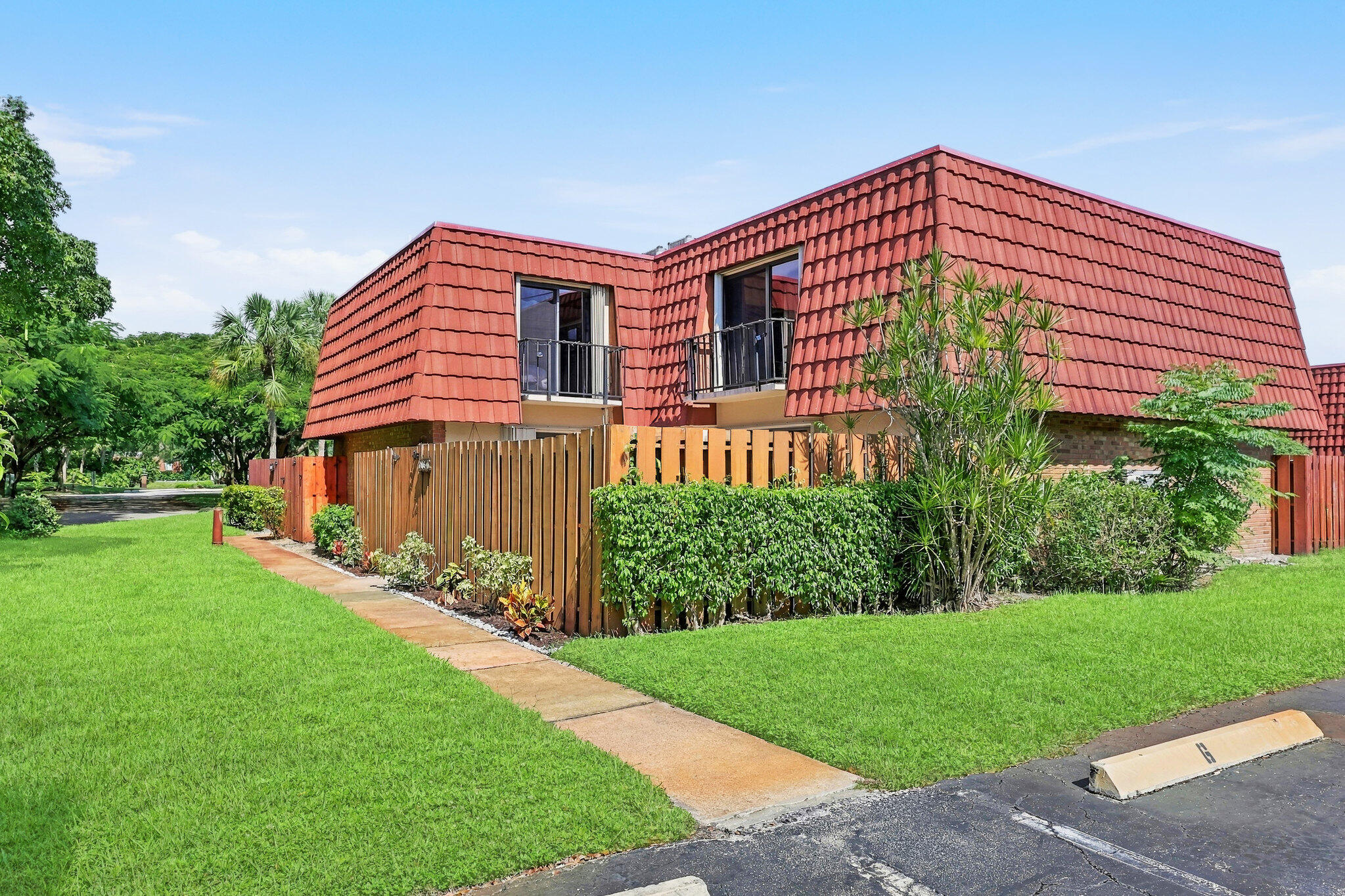 3105 Spanish Wells Drive APT 8-B Delray Beach Florida United States, for Sale, residential, Arlene   Toolsie  , Re/Max Direct
