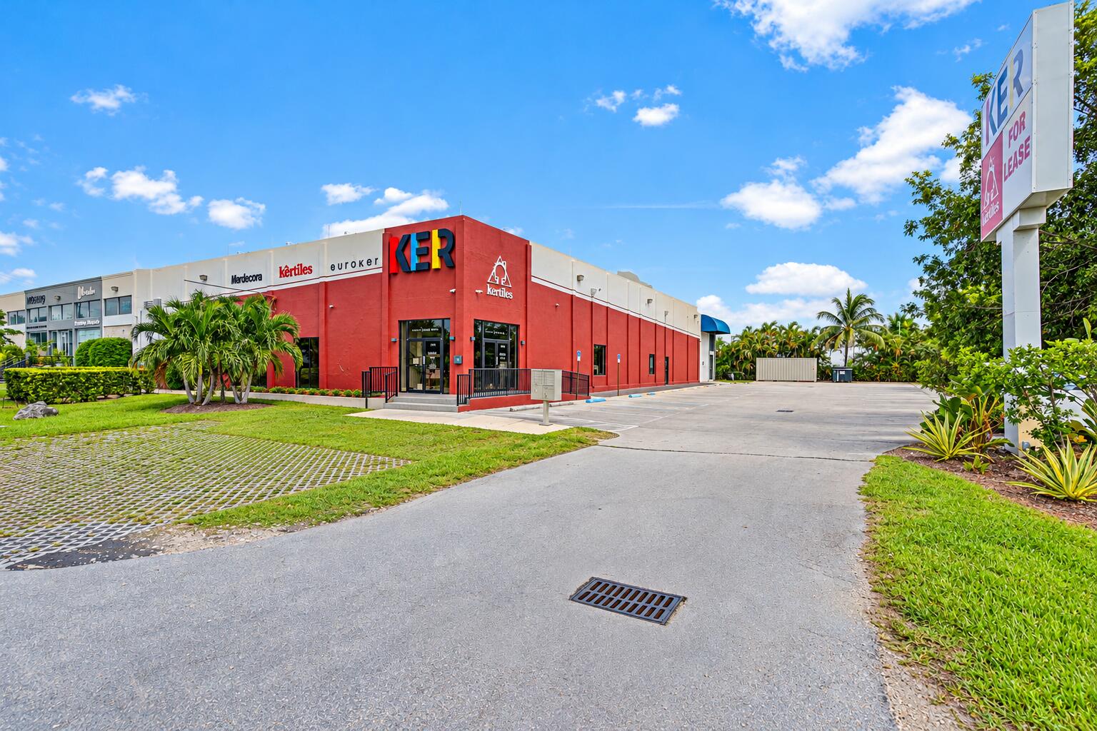 3400 NW 78th Avenue APT 6 Doral Florida United States, for Lease, commercial, Roberto Villasmil, Interinvestments Realty, Inc.