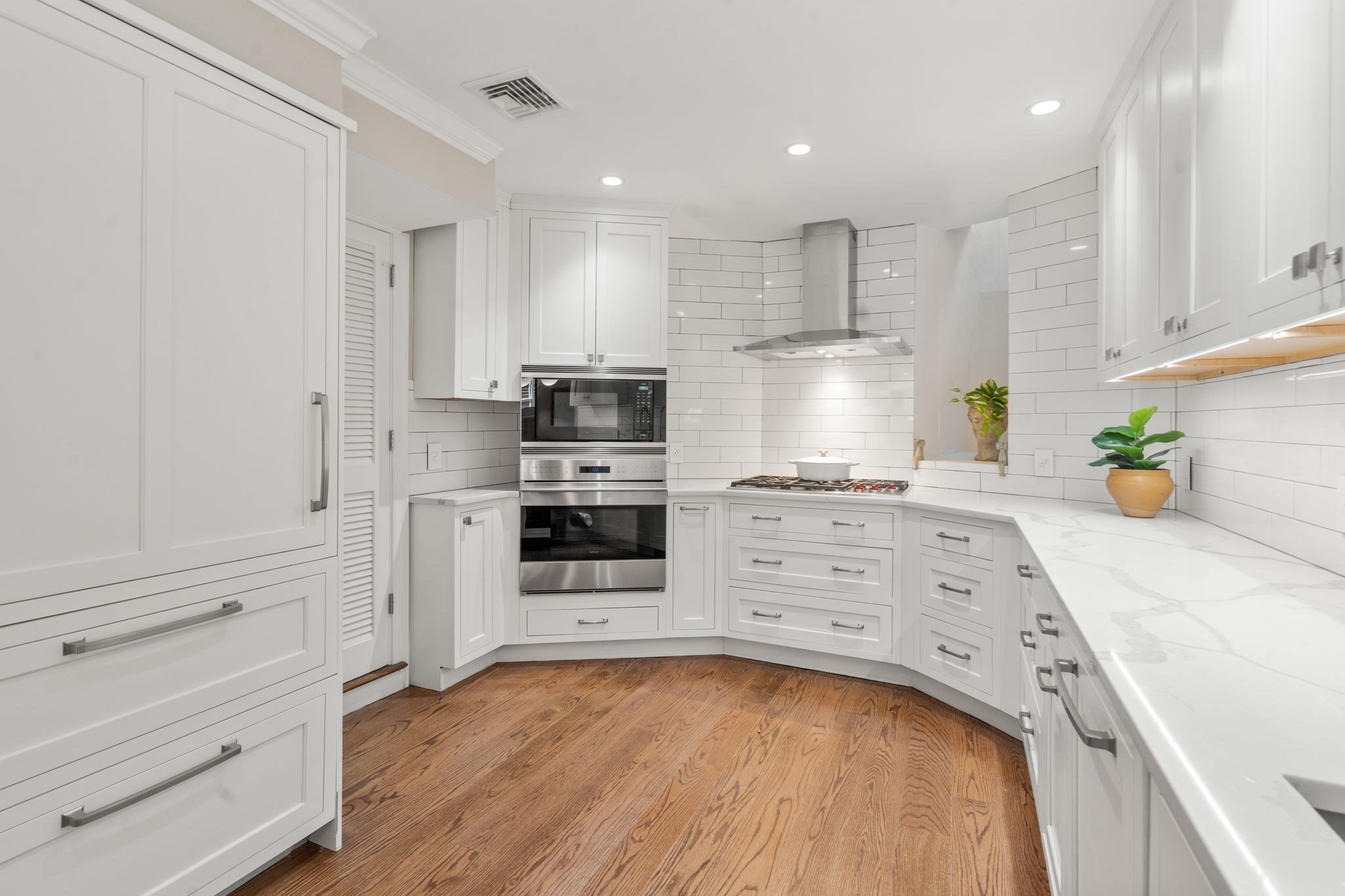 38 Rutland Square  UNIT 1 Boston Massachusetts United States, for Sale, residential, Darcy Bento, South Boston  Realtor Bento Real Estate Group, Bento Real Estate Group, Inc.