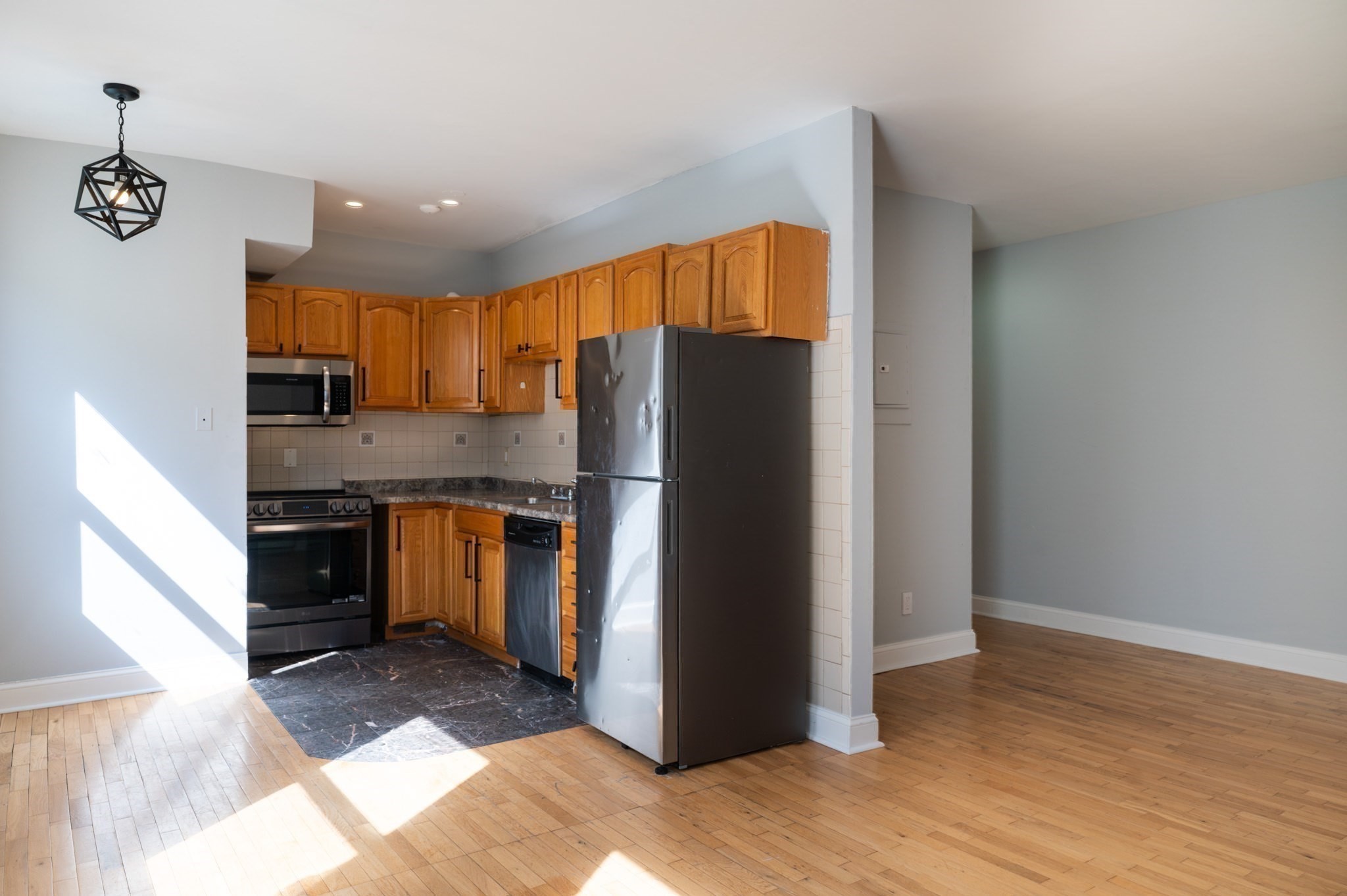 5 Sutton St  UNIT 3A Boston Massachusetts United States, for Sale, residential,  , The Edwards Realty Team - Barrett Sotheby's International Realty