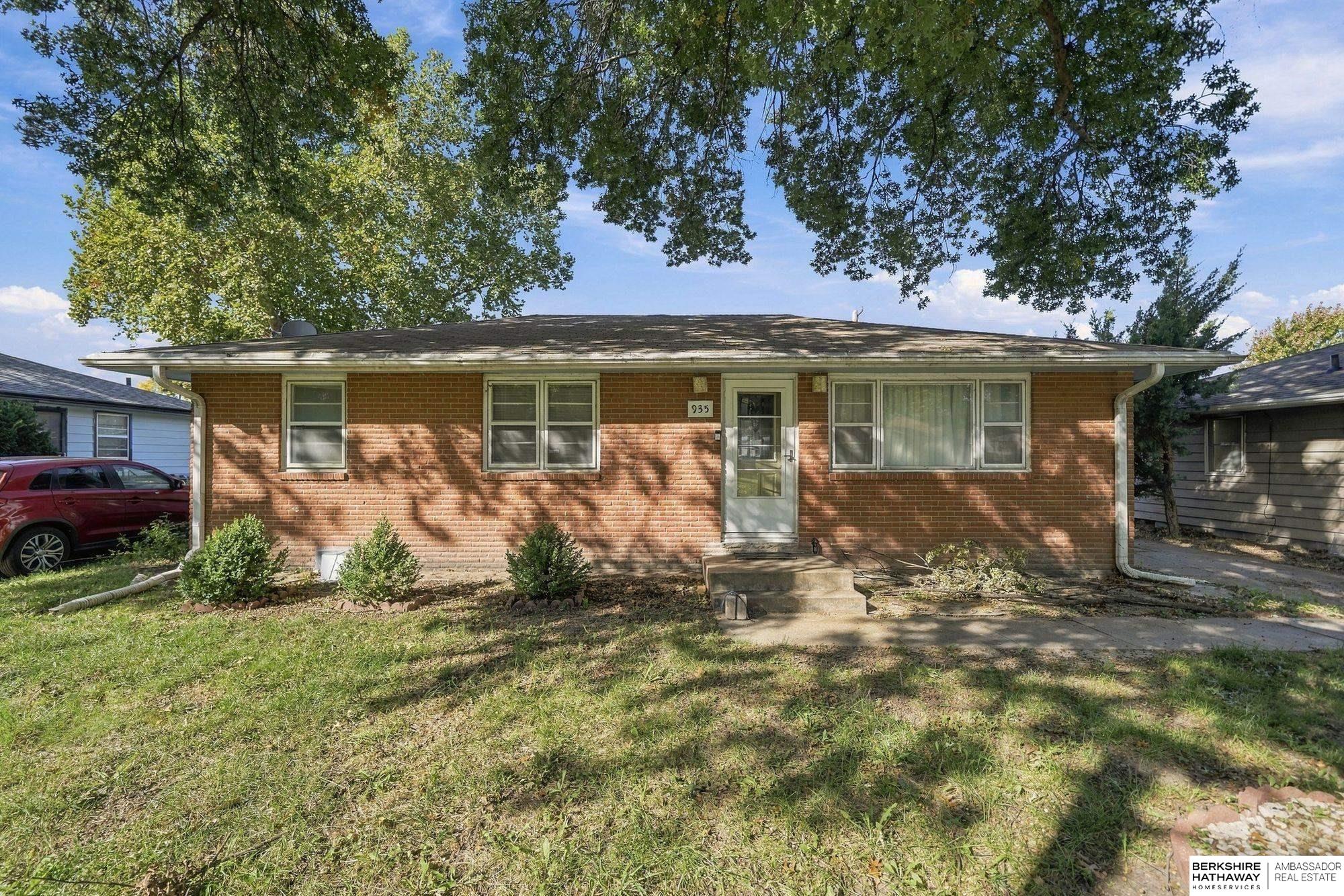 935 Hollywood Avenue Lincoln Nebraska United States, for Sale, residential,  , Wolf Professional Realty PC