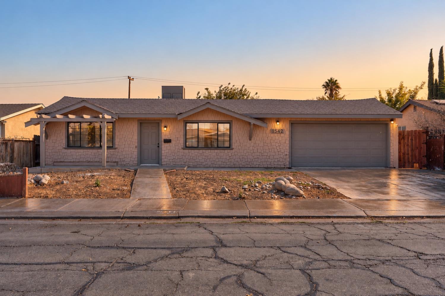1542 Cypress Place Los Banos California United States, for Sale, residential, Robert  Ramirez, Truvi Realty