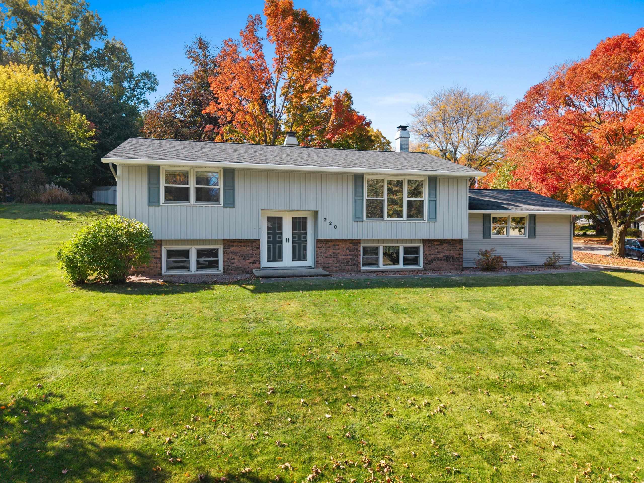 220 CLIFFVIEW Drive Green Bay Wisconsin United States, for Sale, residential,  , Fireside Realty LLC