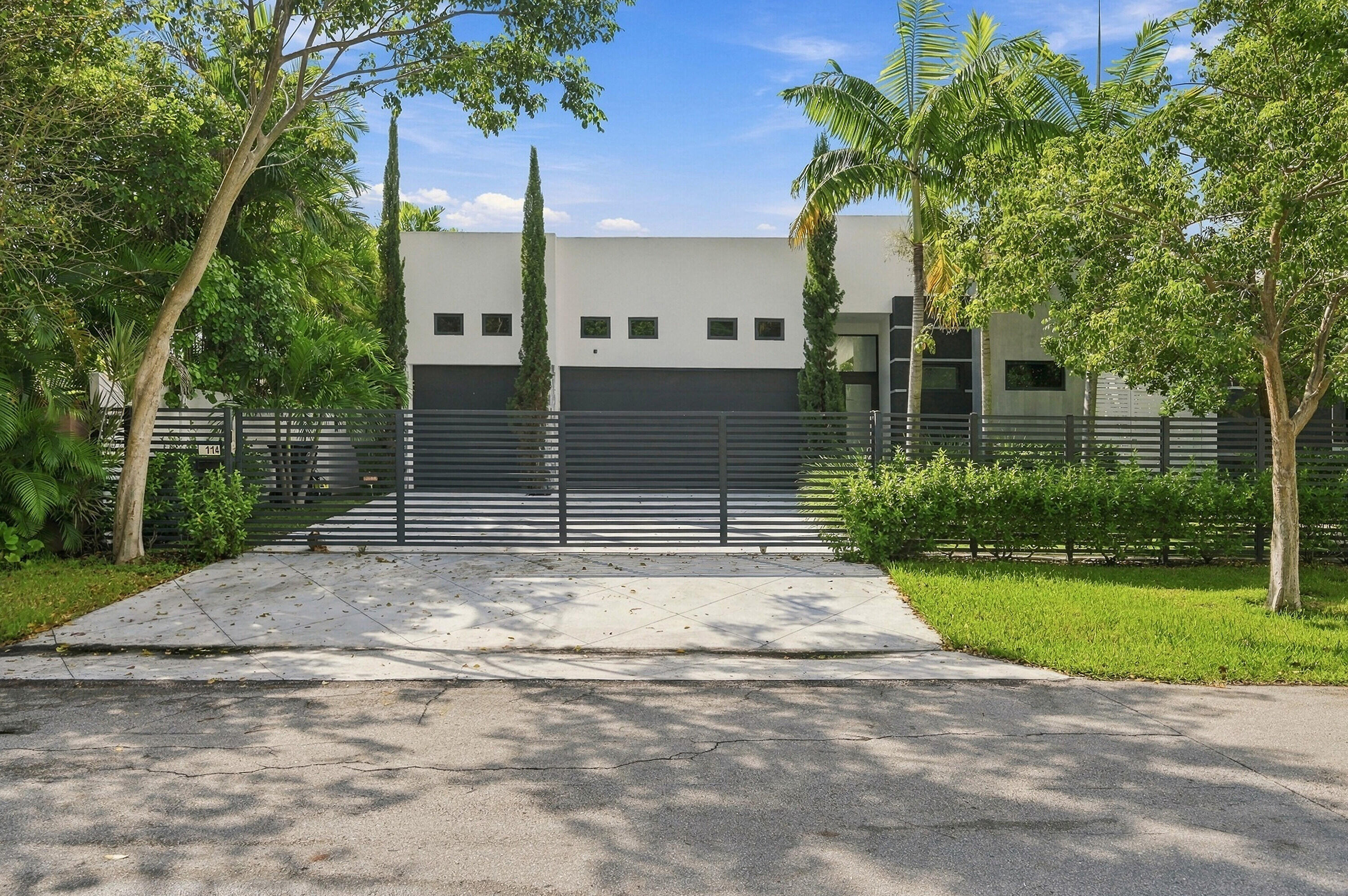 114 NE 16TH Place Fort Lauderdale Florida United States, for Sale, residential, Lou Blum, Grandiose Real Estate