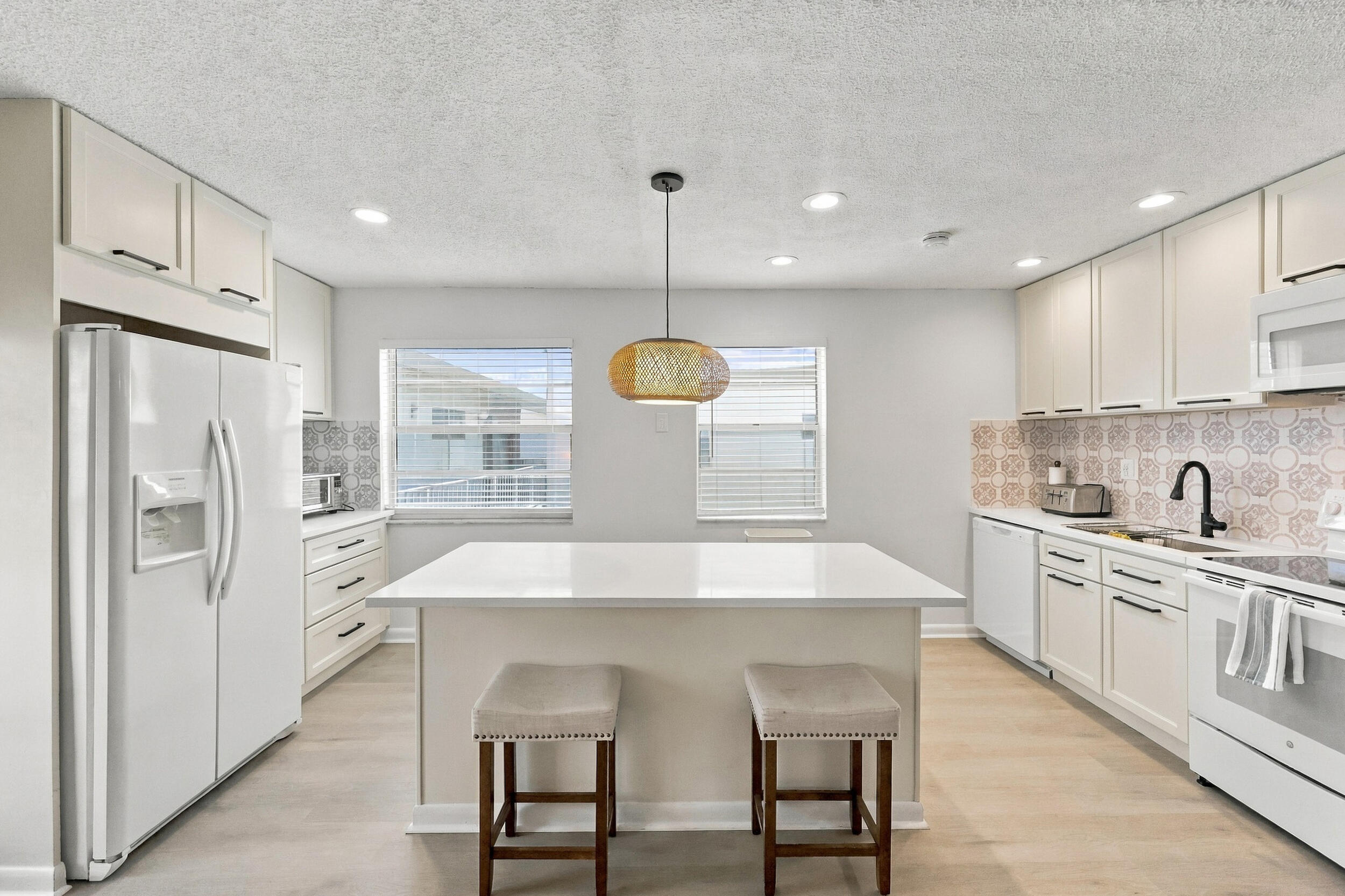 74 NORMANDY B Delray Beach Florida United States, for Sale, residential, Arlene   Toolsie  , Re/Max Direct