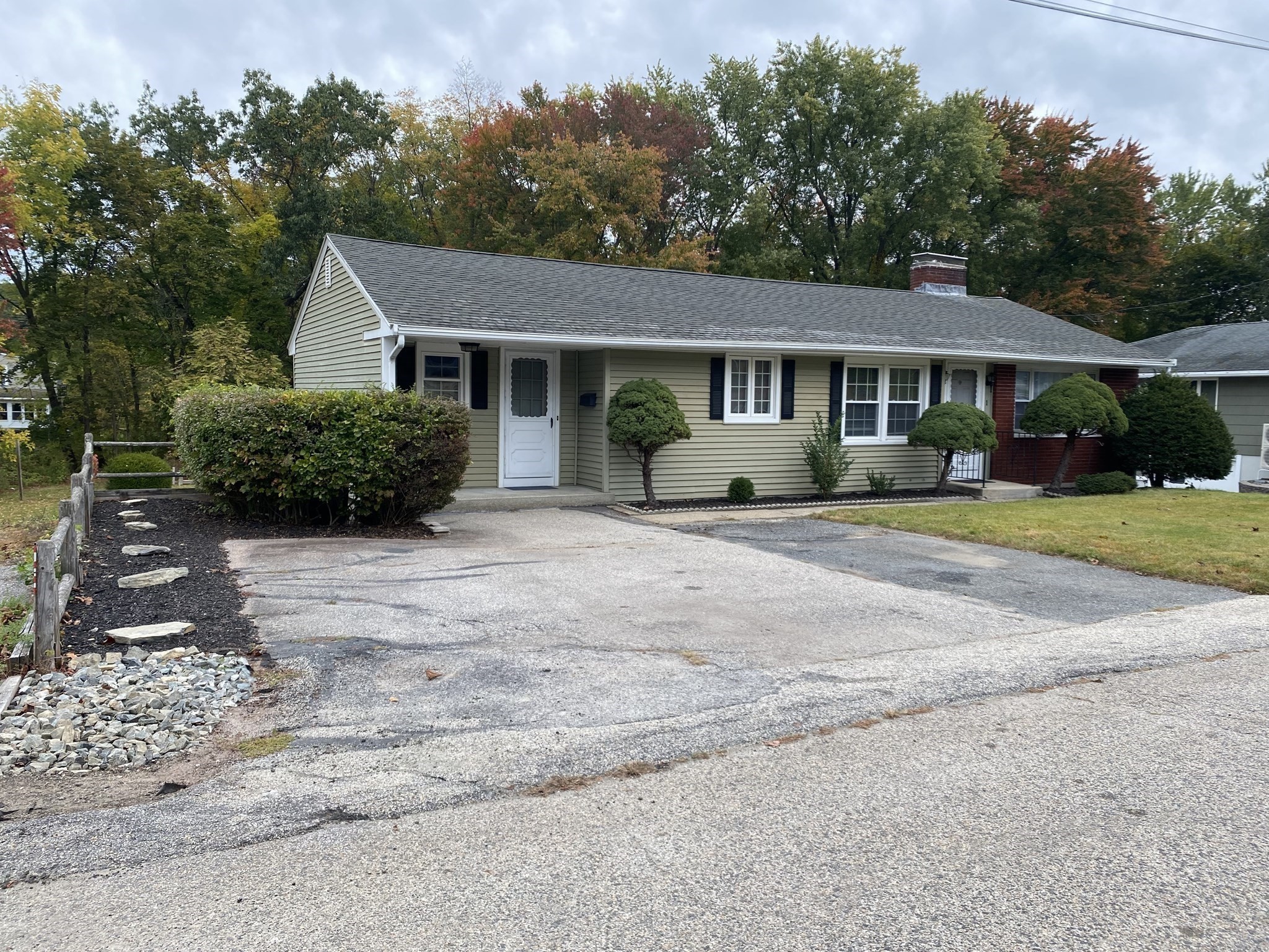 1 Pearl St Auburn Massachusetts United States, for Sale, residential, Laura Poulin-Harkins, Century 21 XSell Realty