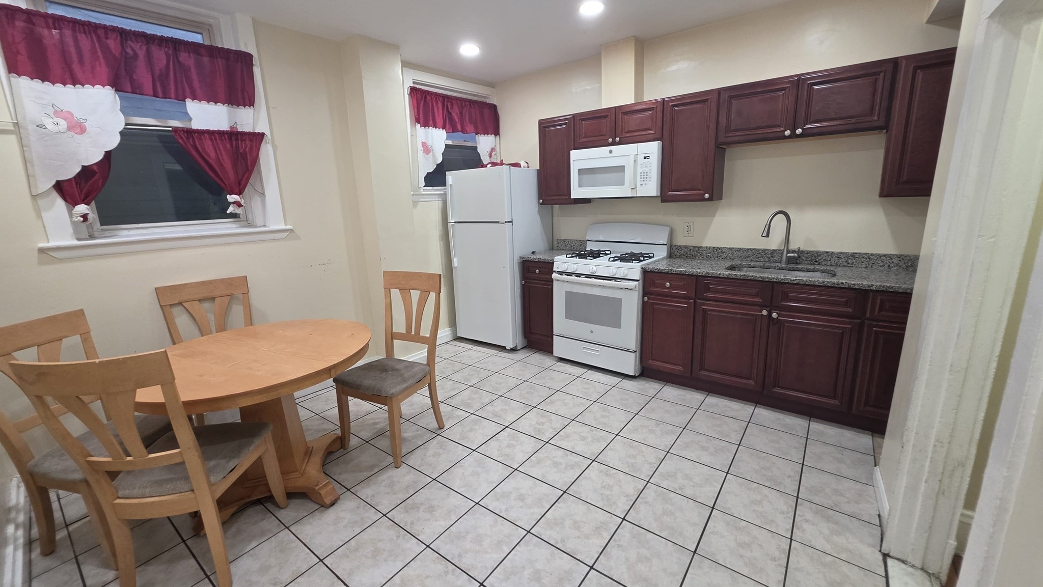 26 Beacon Hill Ave  UNIT 1 Lynn Massachusetts United States, for Rent, residential,  , CITIPOINT REALTY SERVICES, LLC