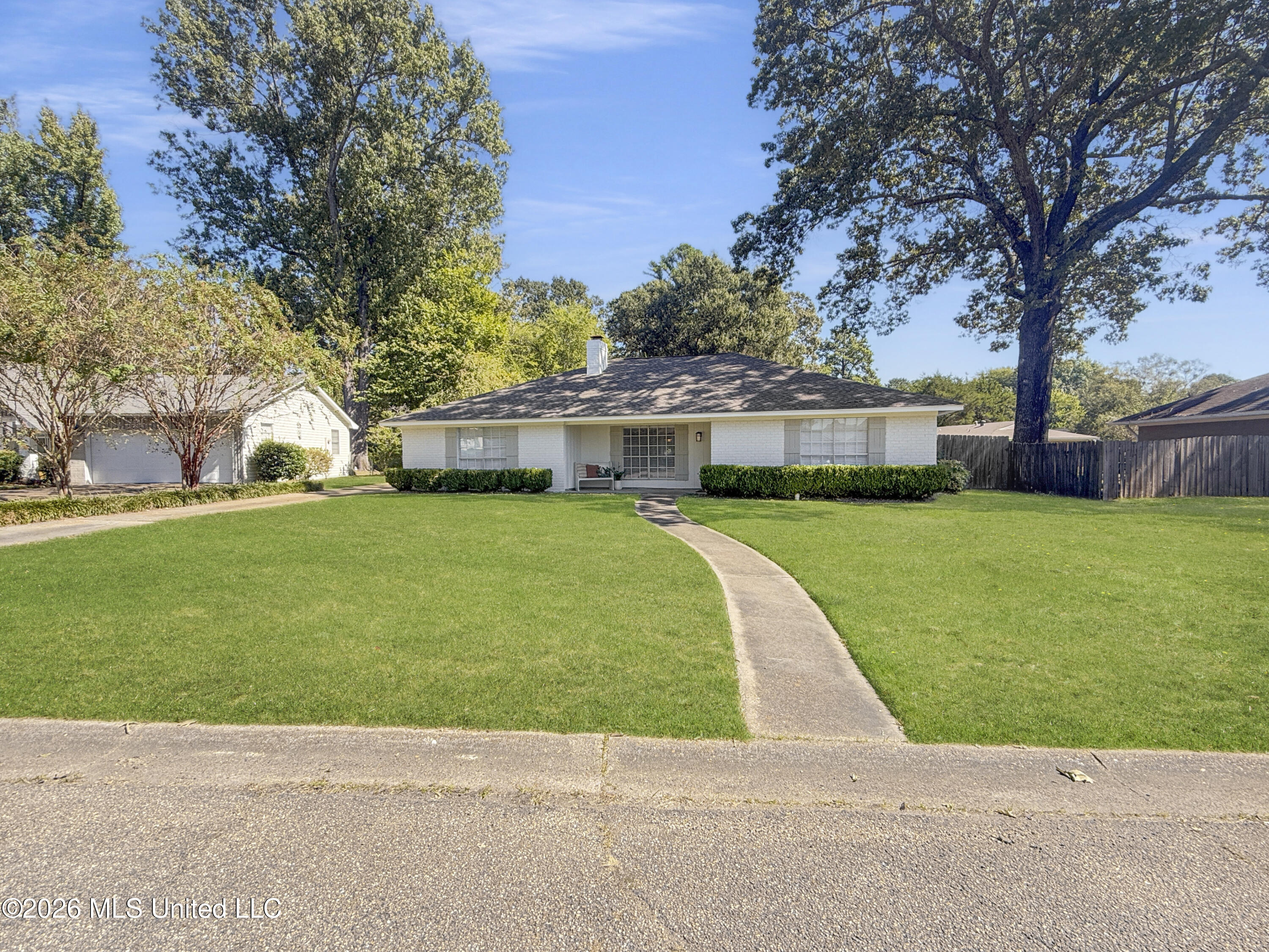 14 Thornhill Cove Brandon Mississippi United States, for Sale, residential, Jessica McLaurin, Rezults Realty, LLC