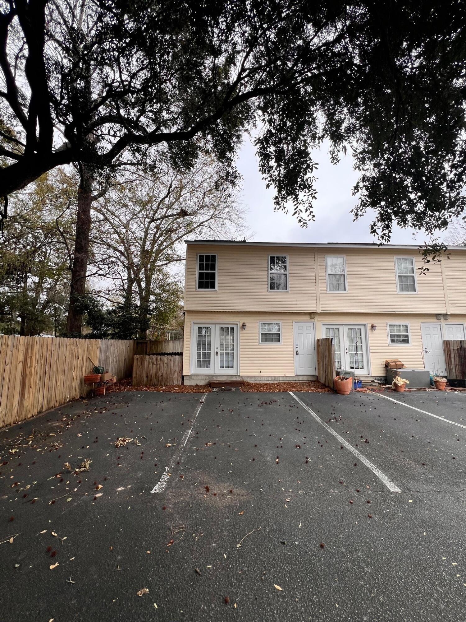1423 Ashley River  APT Apt 3d Charleston South Carolina United States, for Rent, residential,  , Adler Realty