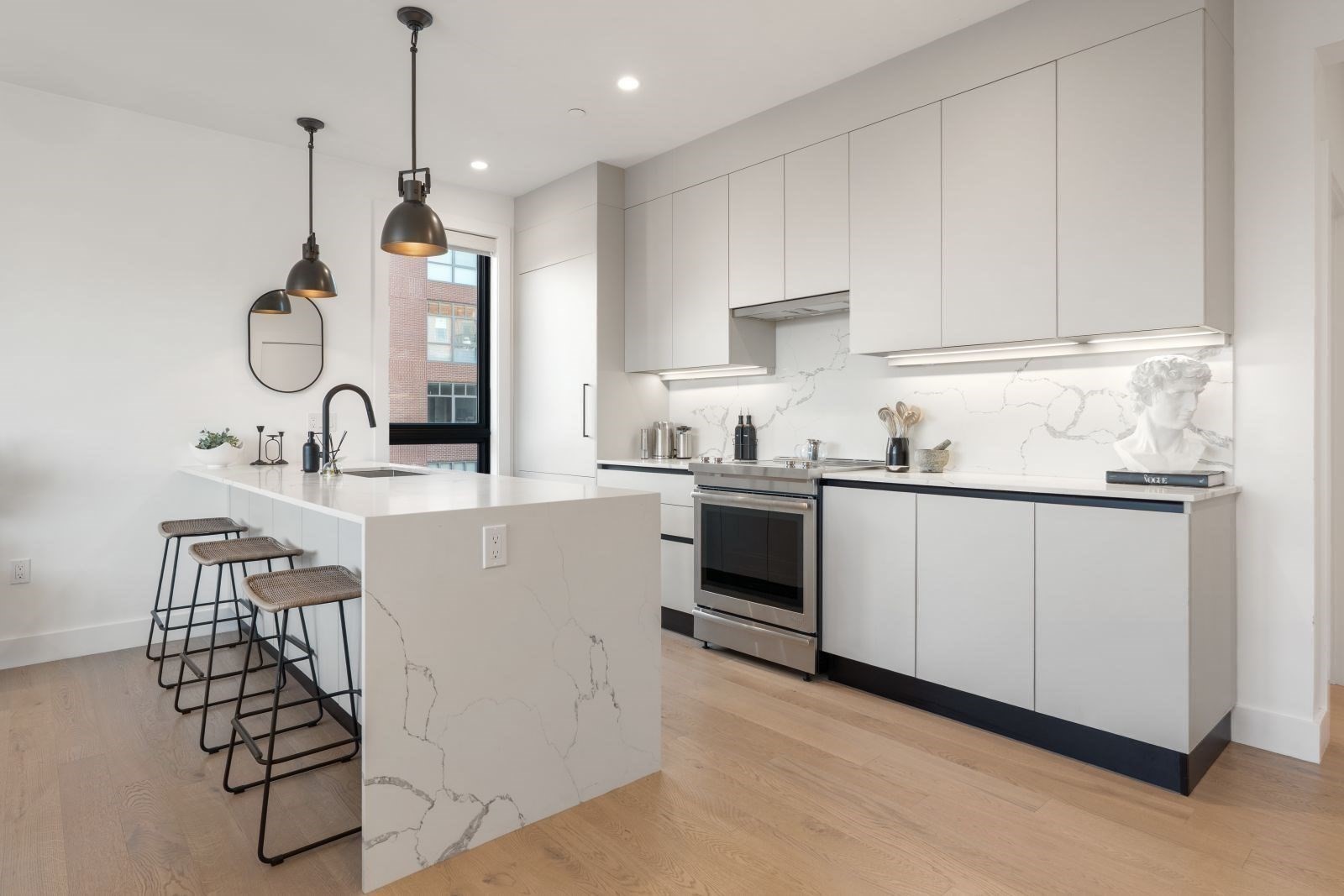 75 W Broadway  UNIT 202 Boston Massachusetts United States, for Sale, residential, Darcy Bento, South Boston  Realtor Bento Real Estate Group, Bento Real Estate Group, Inc.