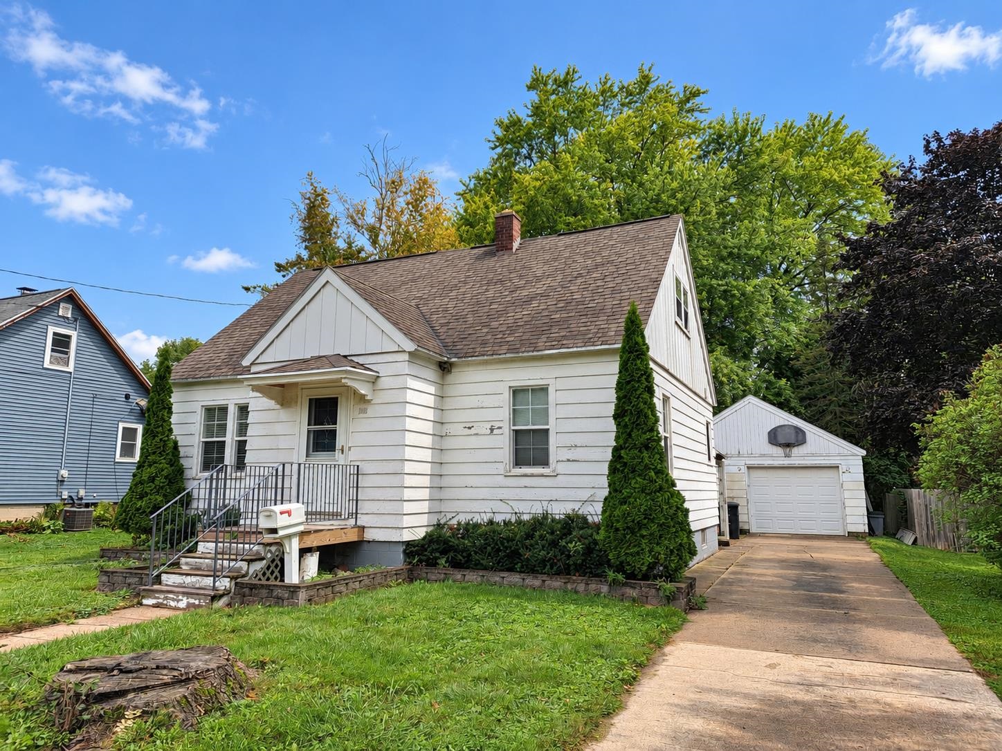 1009 GRAND Street Oshkosh Wisconsin United States, for Sale, residential,  , Fireside Realty LLC