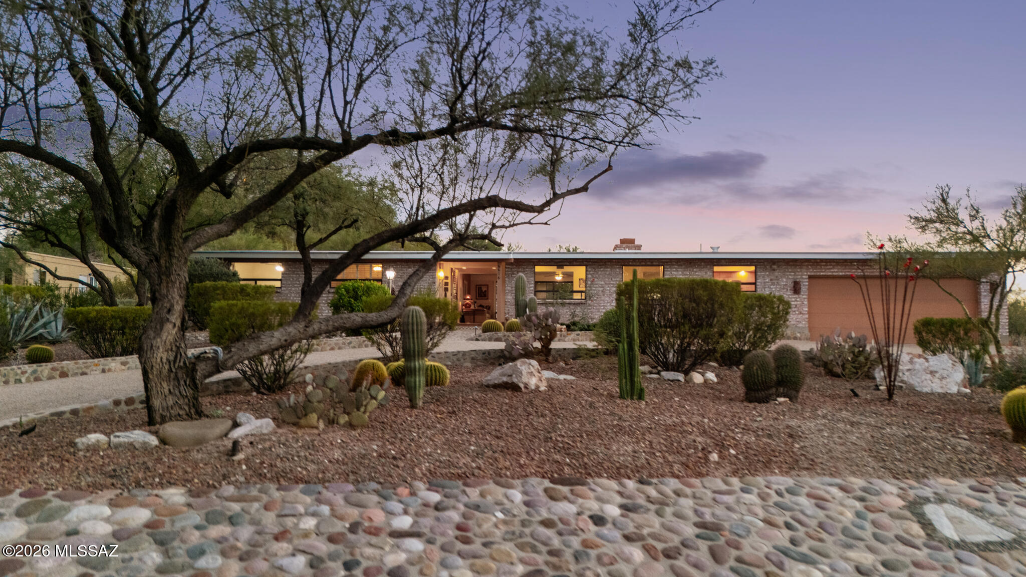 6616 N Donna Beatrix Circle Tucson Arizona United States, for Sale, residential, Aaron Lieberman, TIERRA ANTIGUA REALTY