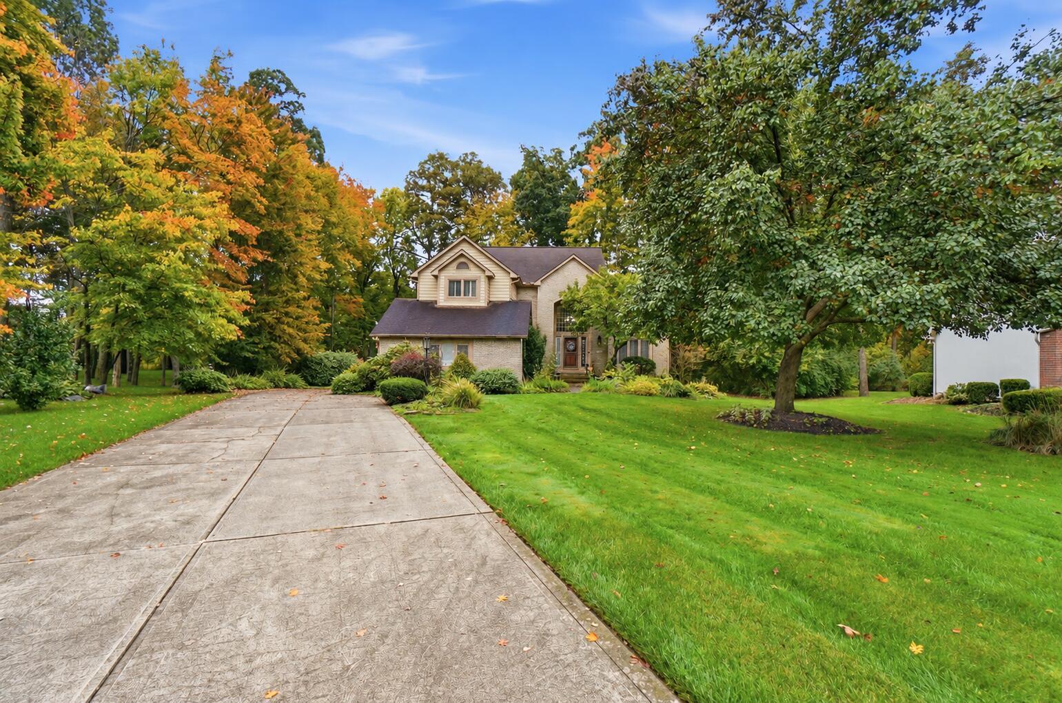 1237 Whispering Meadow Court New Albany Ohio United States, for Sale, residential,  , The Hessenauer Corporation