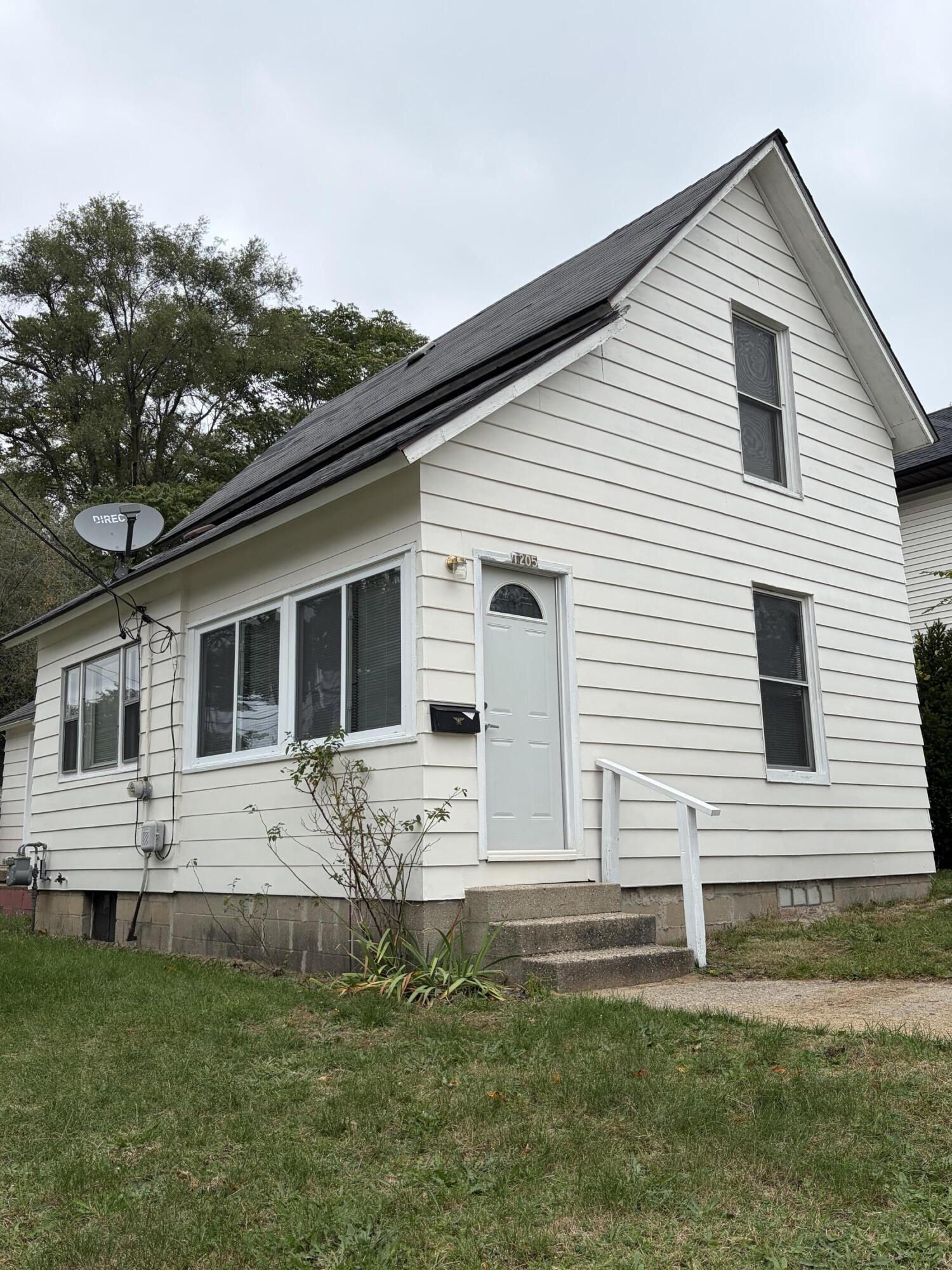 1205 SE Hall Street Grand Rapids Michigan United States, for Sale, residential,  , RW Daniels Realty