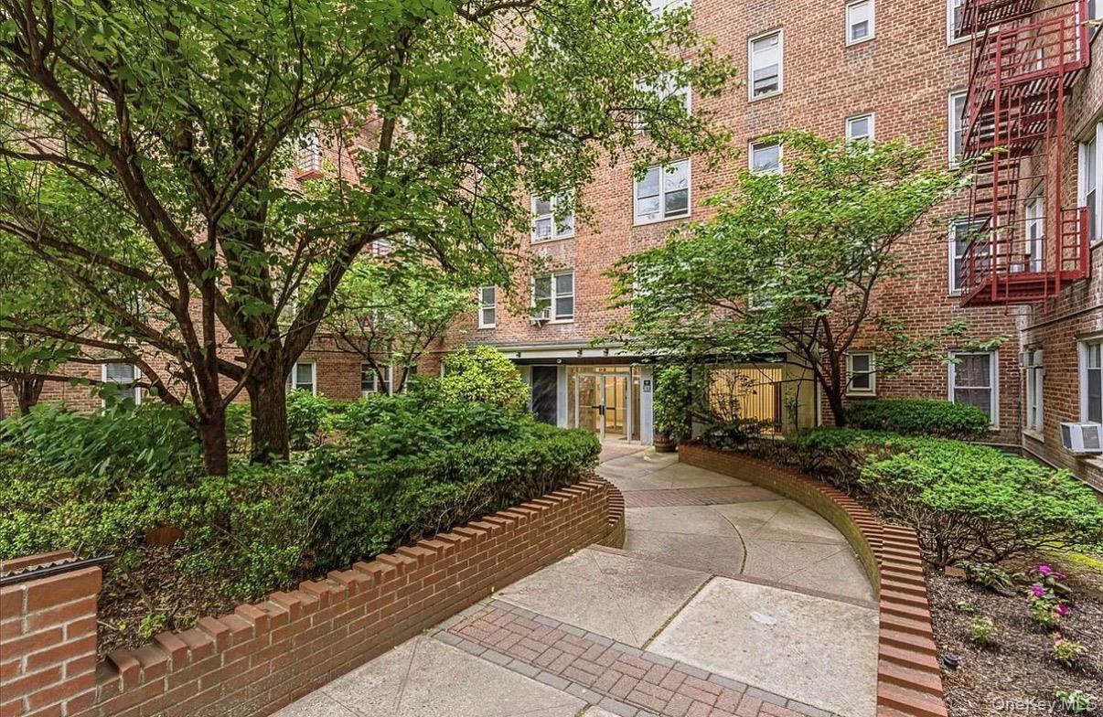 62-59 108 108 Street APT 2N Forest Hills New York United States, for Rent, residential, David Yudell, Exit Realty First Choice