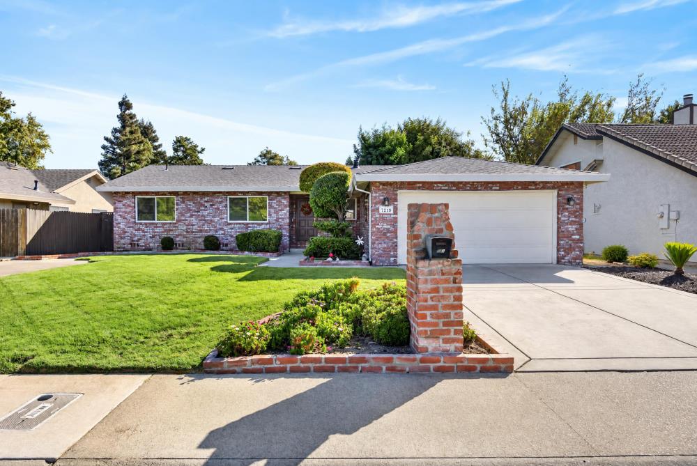 7219 Harbor Light Way Sacramento California United States, for Sale, residential,  , Royalty Property Management & Realty