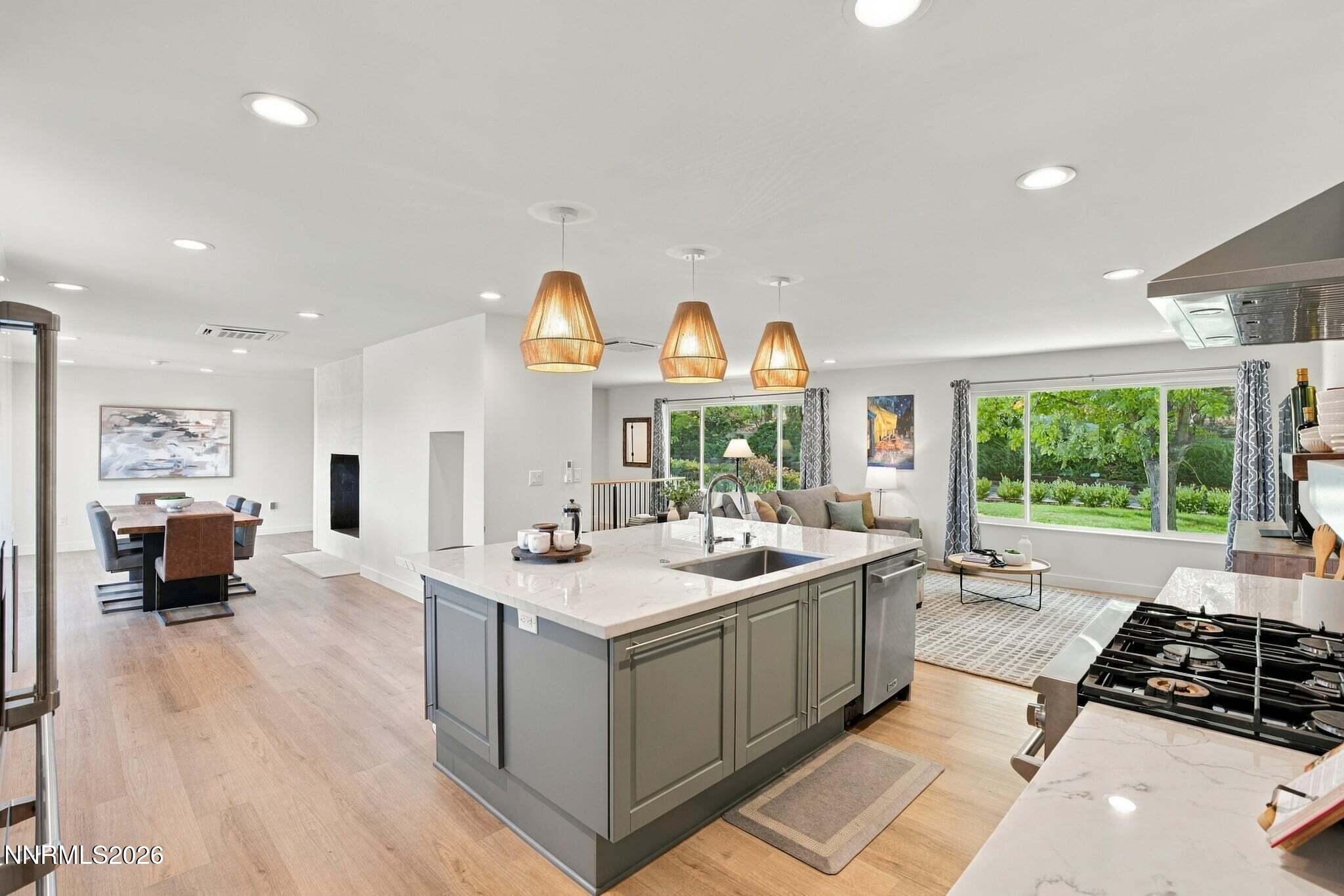 2060 Skyline Boulevard Reno Nevada United States, for Sale, residential, Gloria Fuller,  Ballard Realty, Inc.
