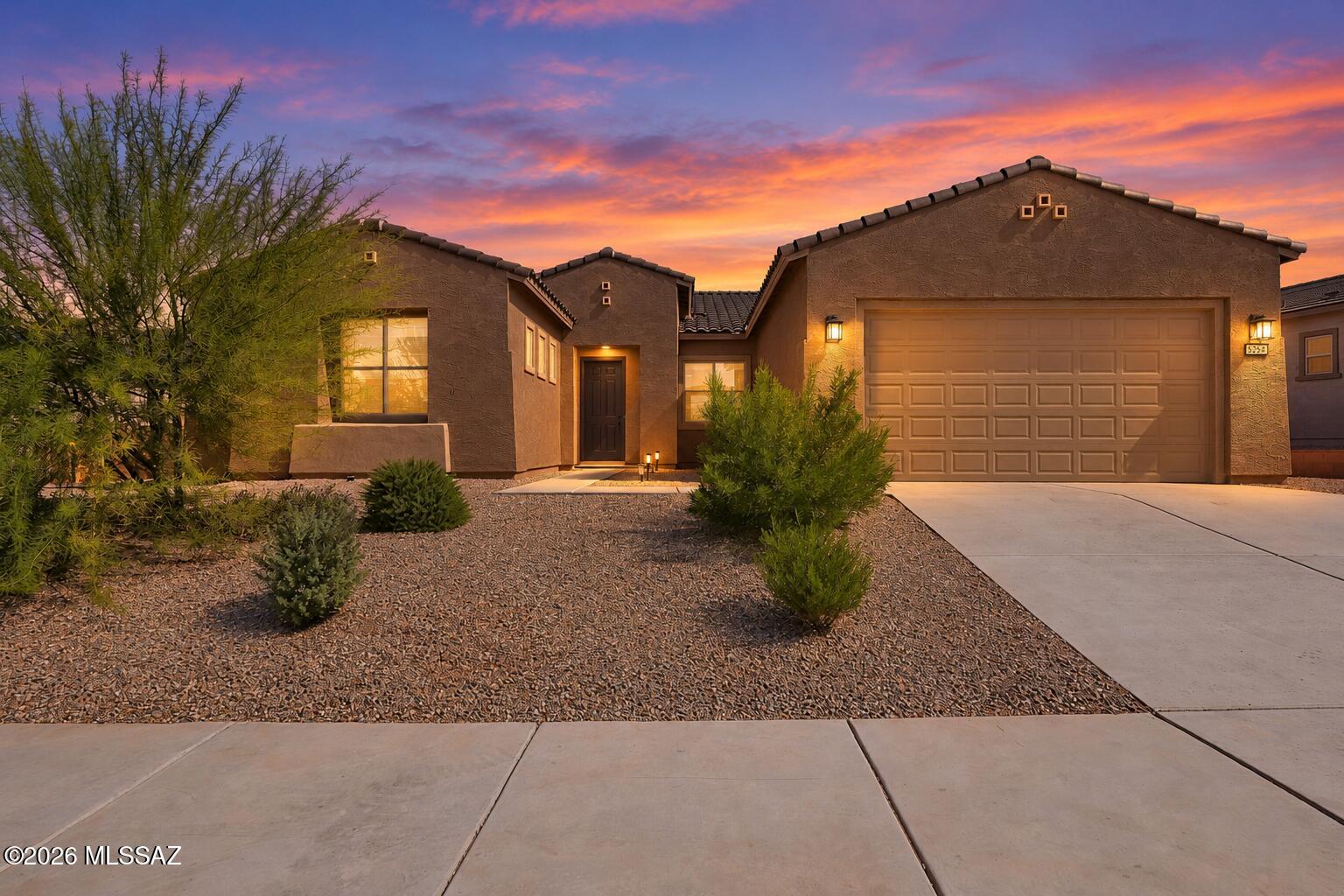 8258 S Sonoran Oak Drive Tucson Arizona United States, for Sale, residential, Aaron Lieberman, TIERRA ANTIGUA REALTY