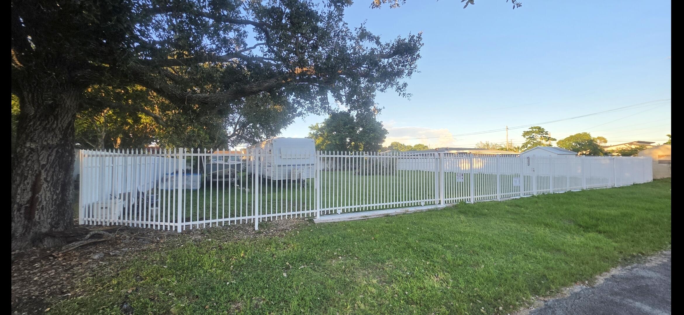 11825 SW 225th Street Miami Florida United States, for Sale, commercial, Henry Smith, Incom Sample Office