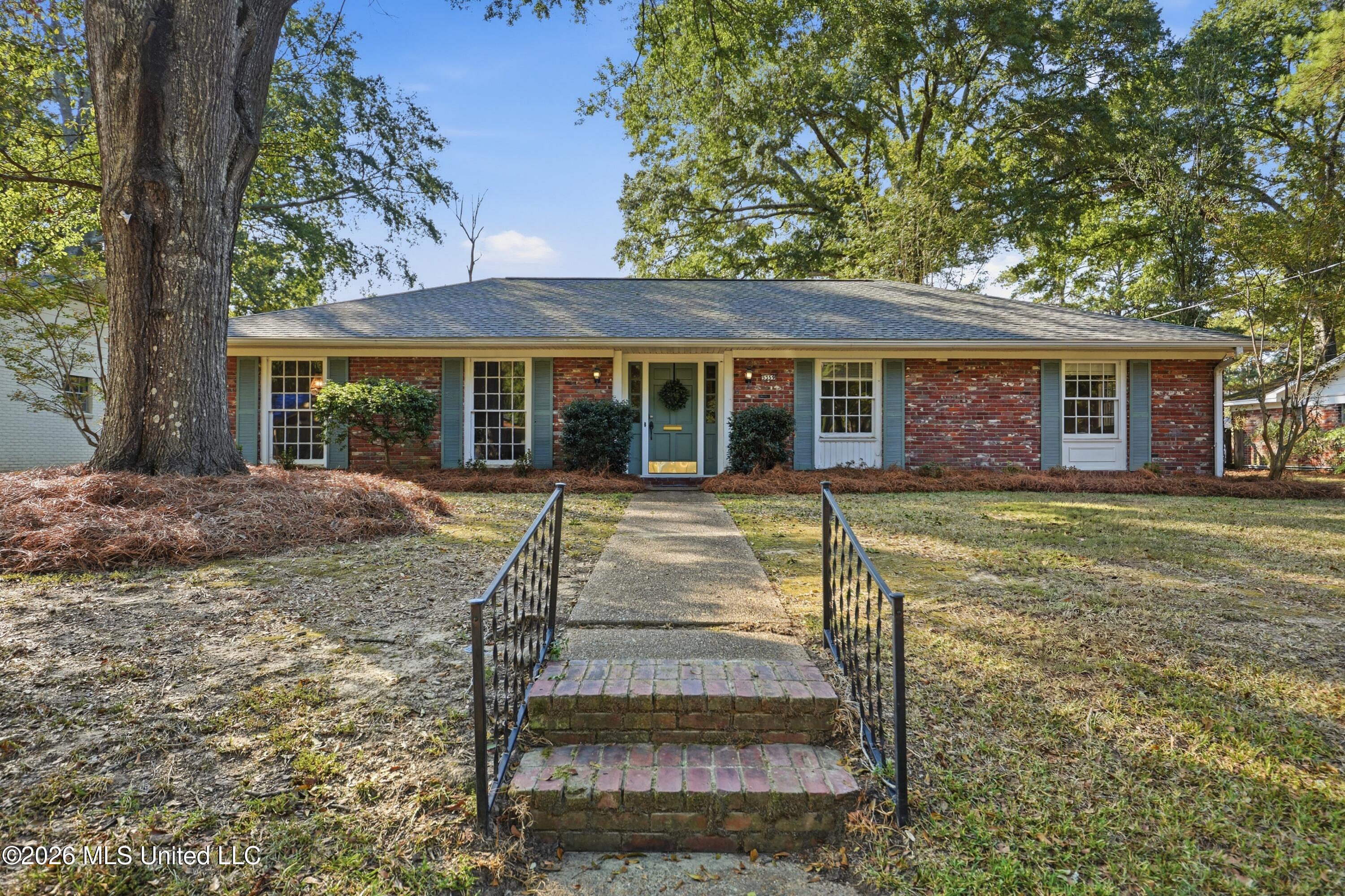 5359 Reddoch Drive Jackson Mississippi United States, for Sale, residential, Jessica McLaurin, Rezults Realty, LLC
