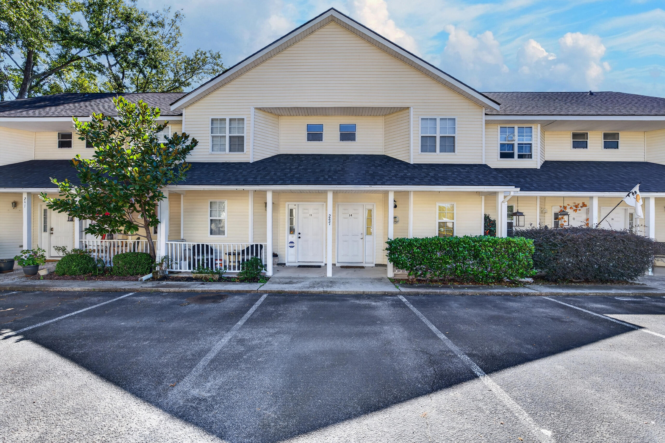 247 Stefan Drive APT 14 Charleston South Carolina United States, for Sale, residential, Bobbie  Rose, Keller Williams Realty Charleston/West Ashley