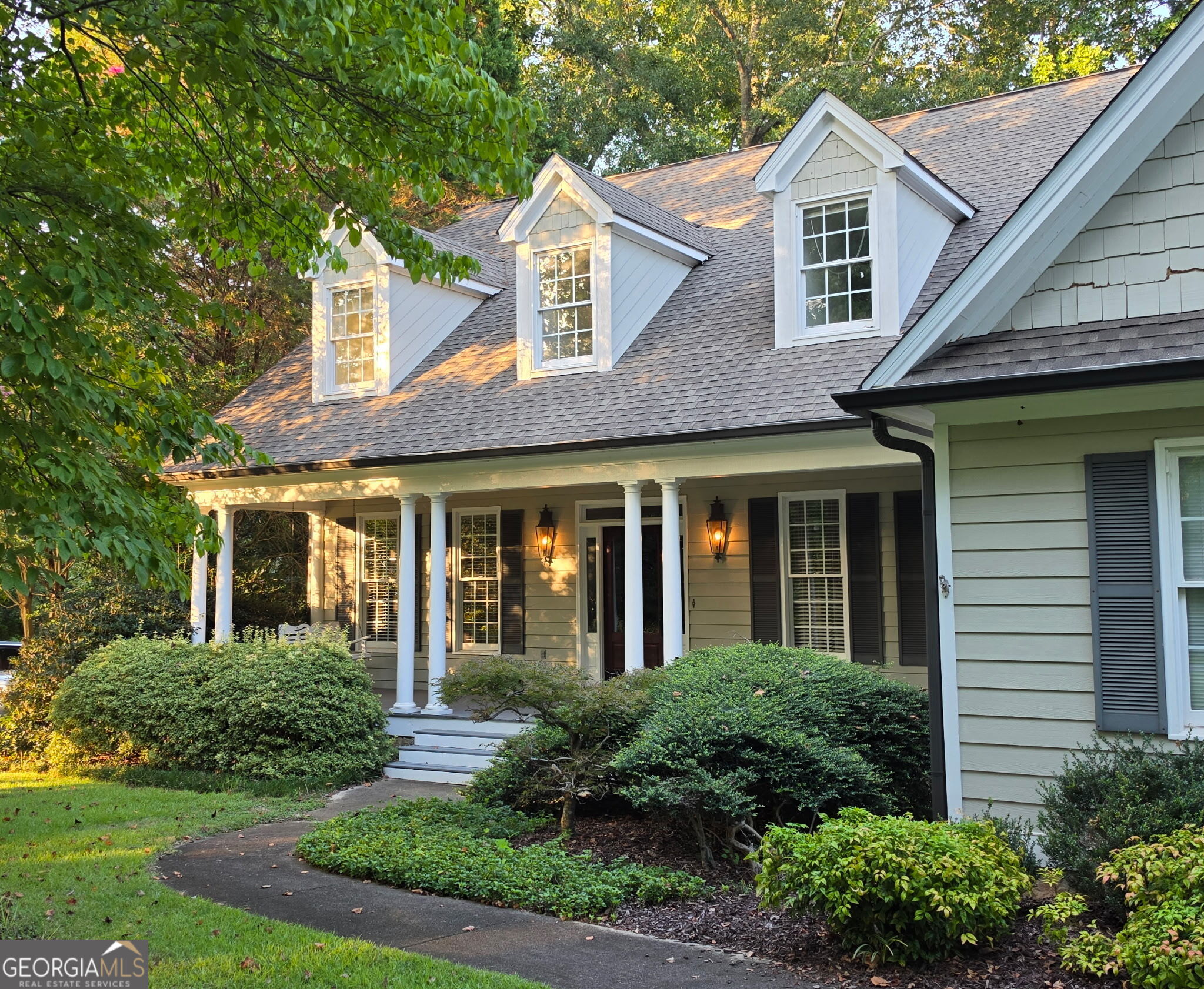 187 Shoreline Circle Newnan Georgia United States, for Sale, residential, Kit Johnson, Brick and Branch Real Estate