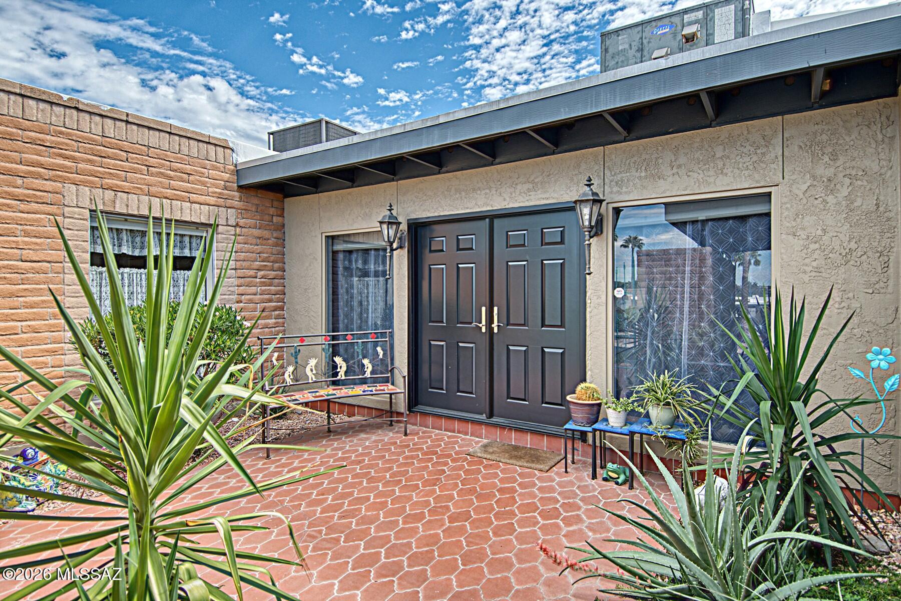 10160 N Valle Del Oro Drive Tucson Arizona United States, for Sale, residential, Aaron Lieberman, TIERRA ANTIGUA REALTY